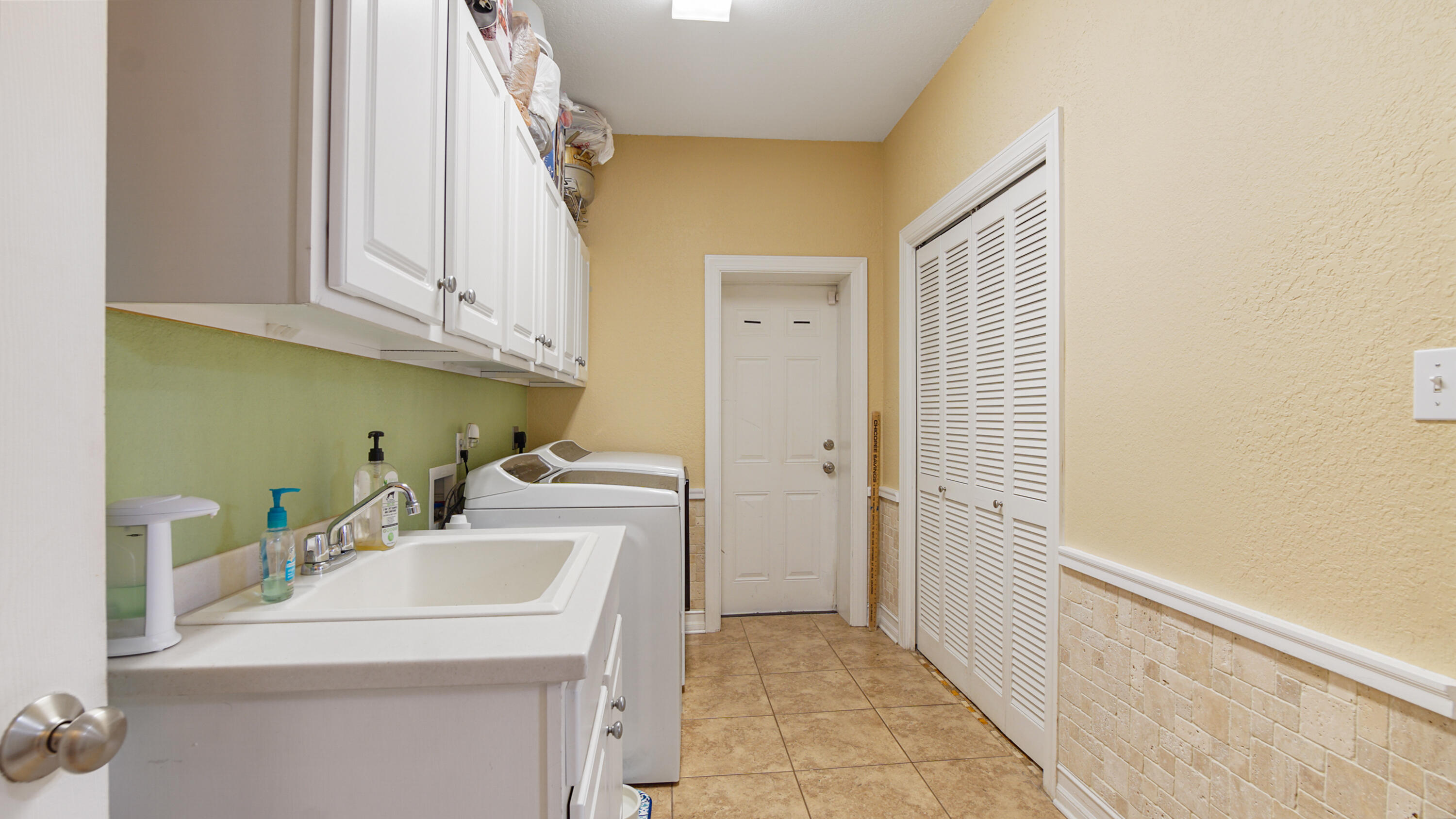 158 Whispering Way
