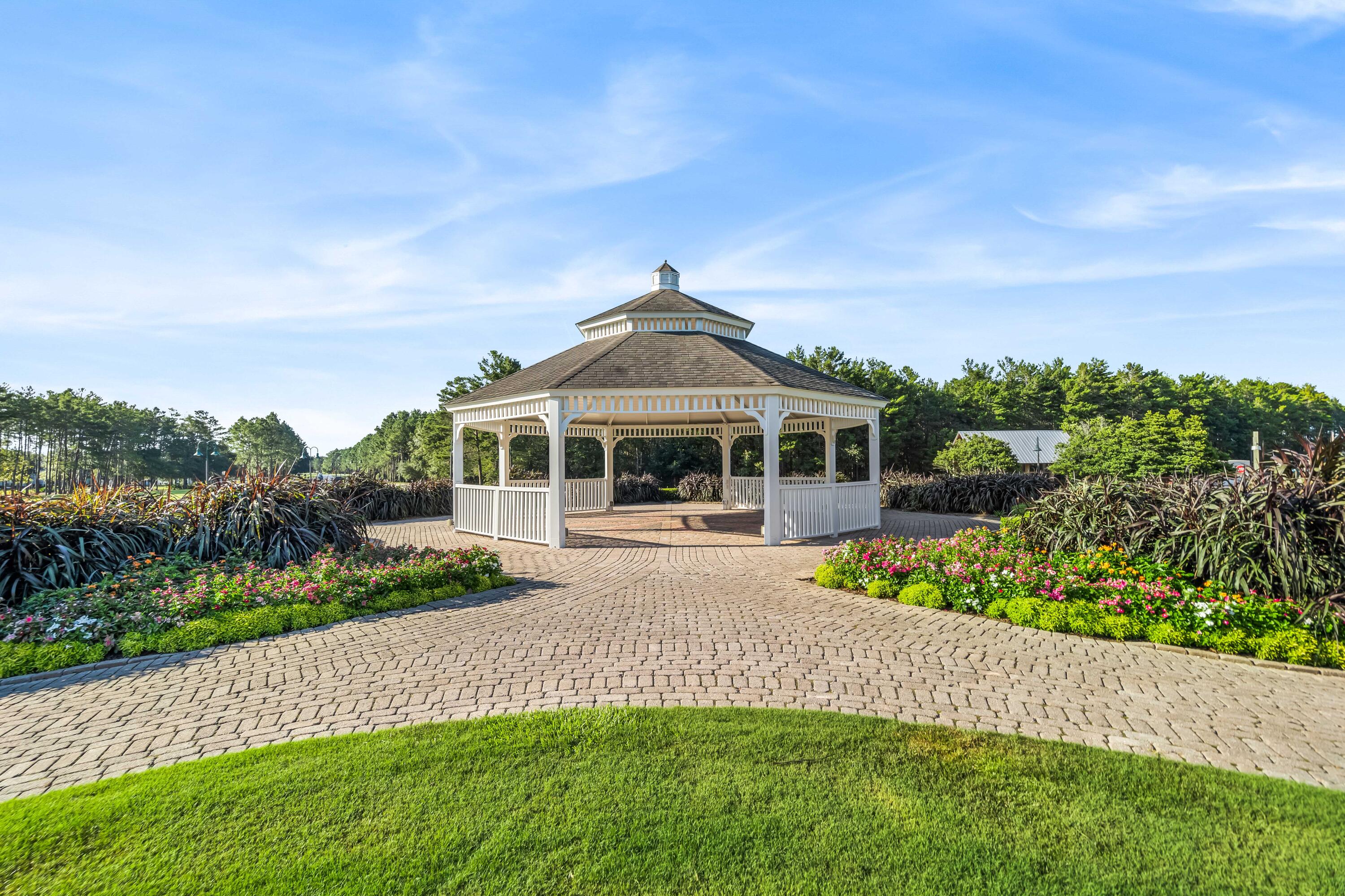 158 Whispering Way