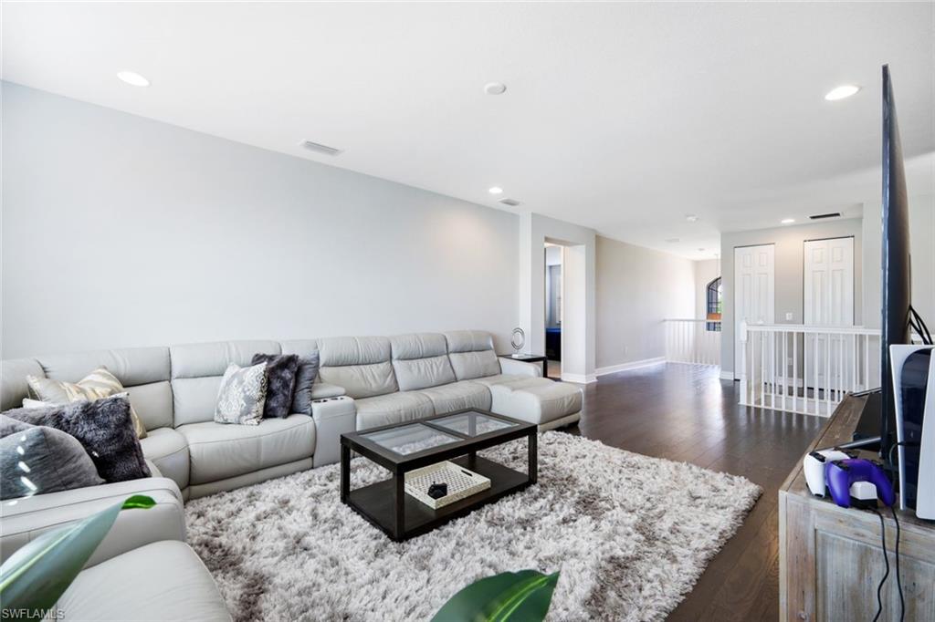 10075 Chesapeake Bay DR