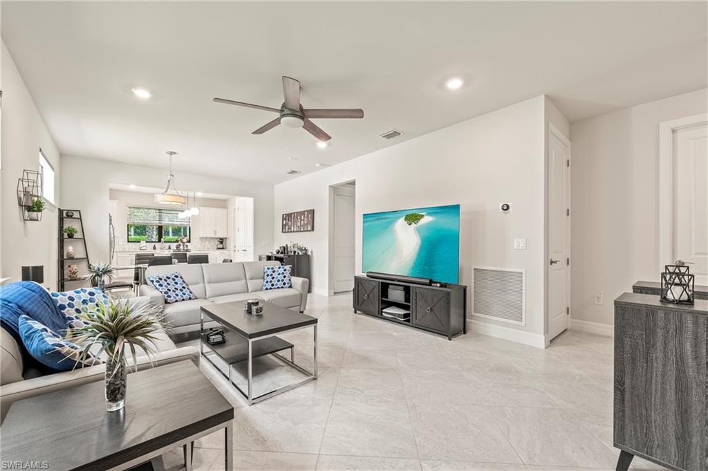 12031 Westmoreland WAY
