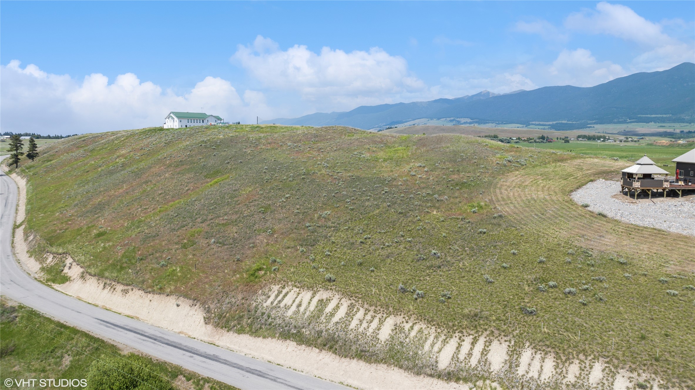 39 Hilltop Estates Drive