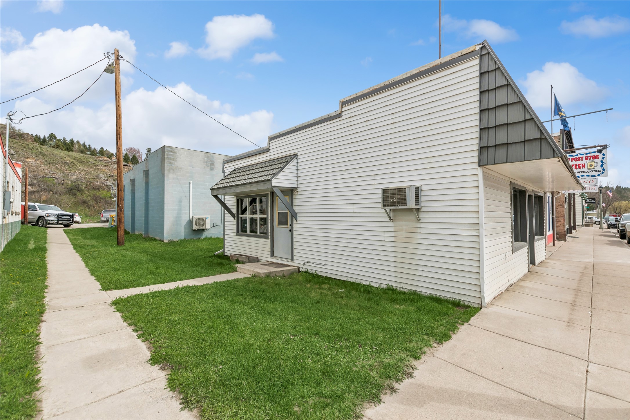116 Dewey Avenue