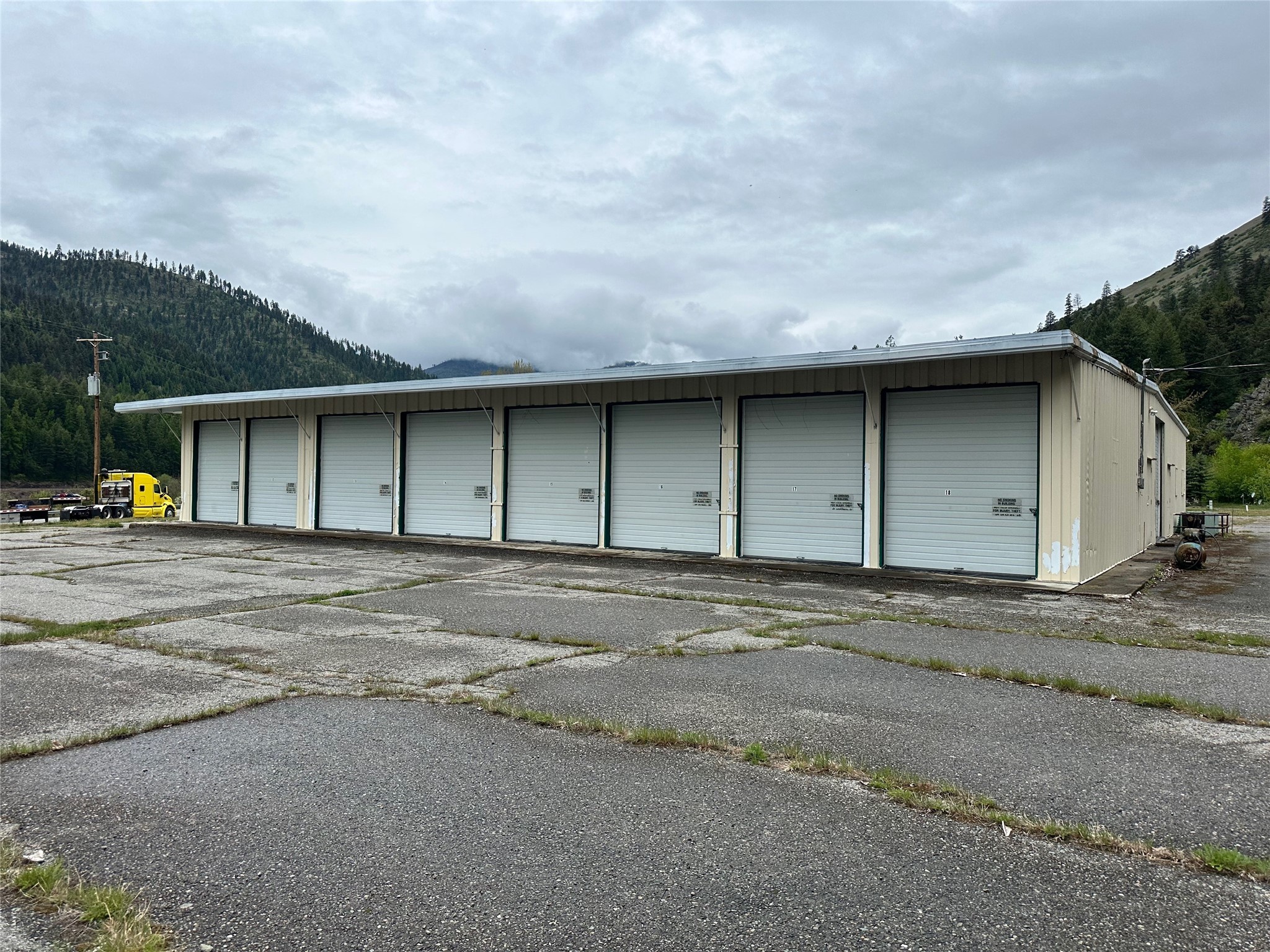 11749 Highway 37