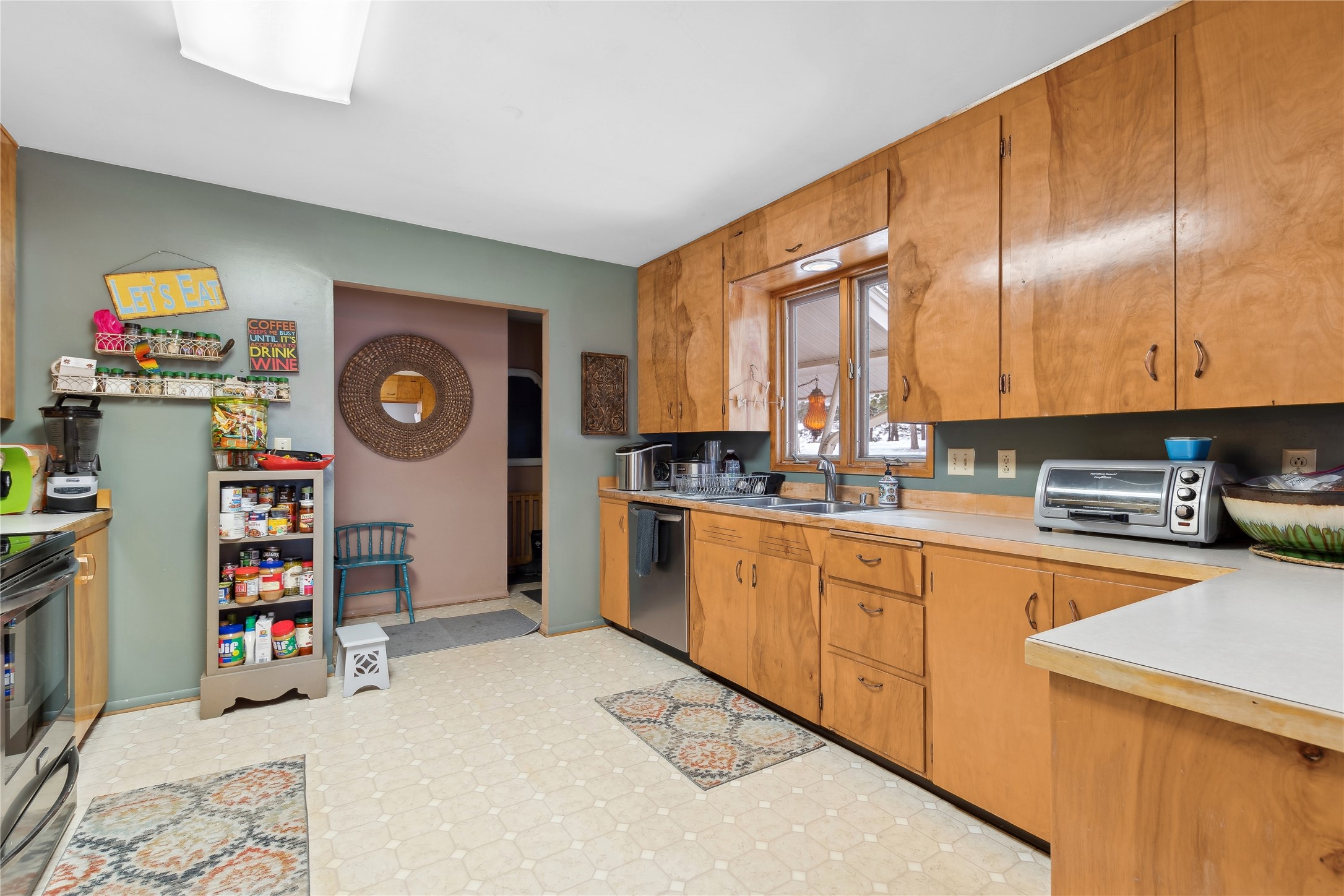 4964 Us Highway 93 S