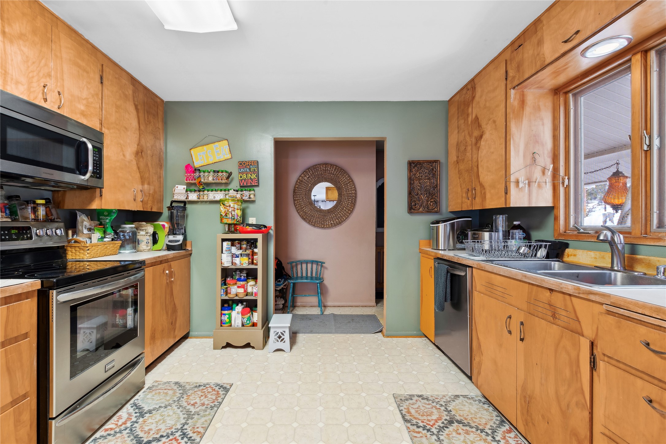 4964 Us Highway 93 S