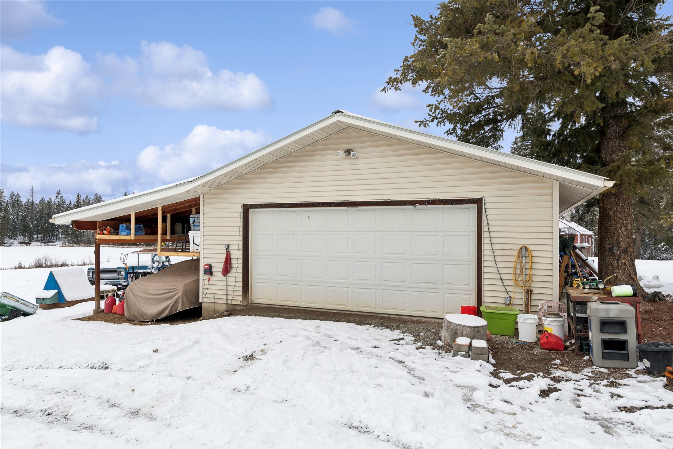 4964 Us Highway 93 S