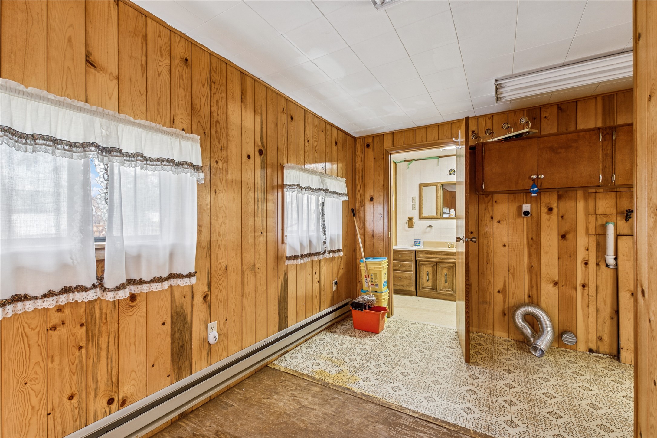 106 West Avenue S