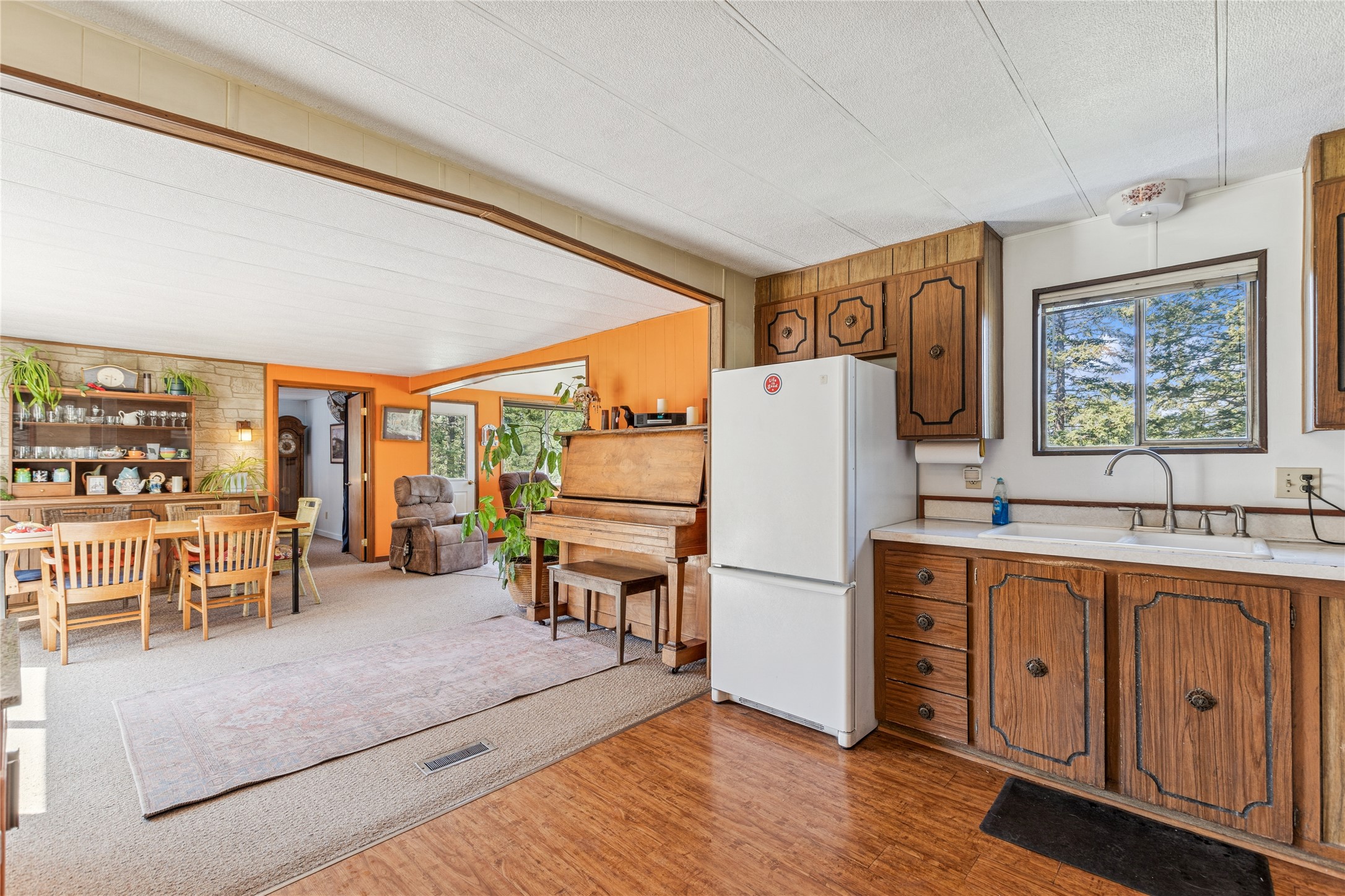 381 Marion Way