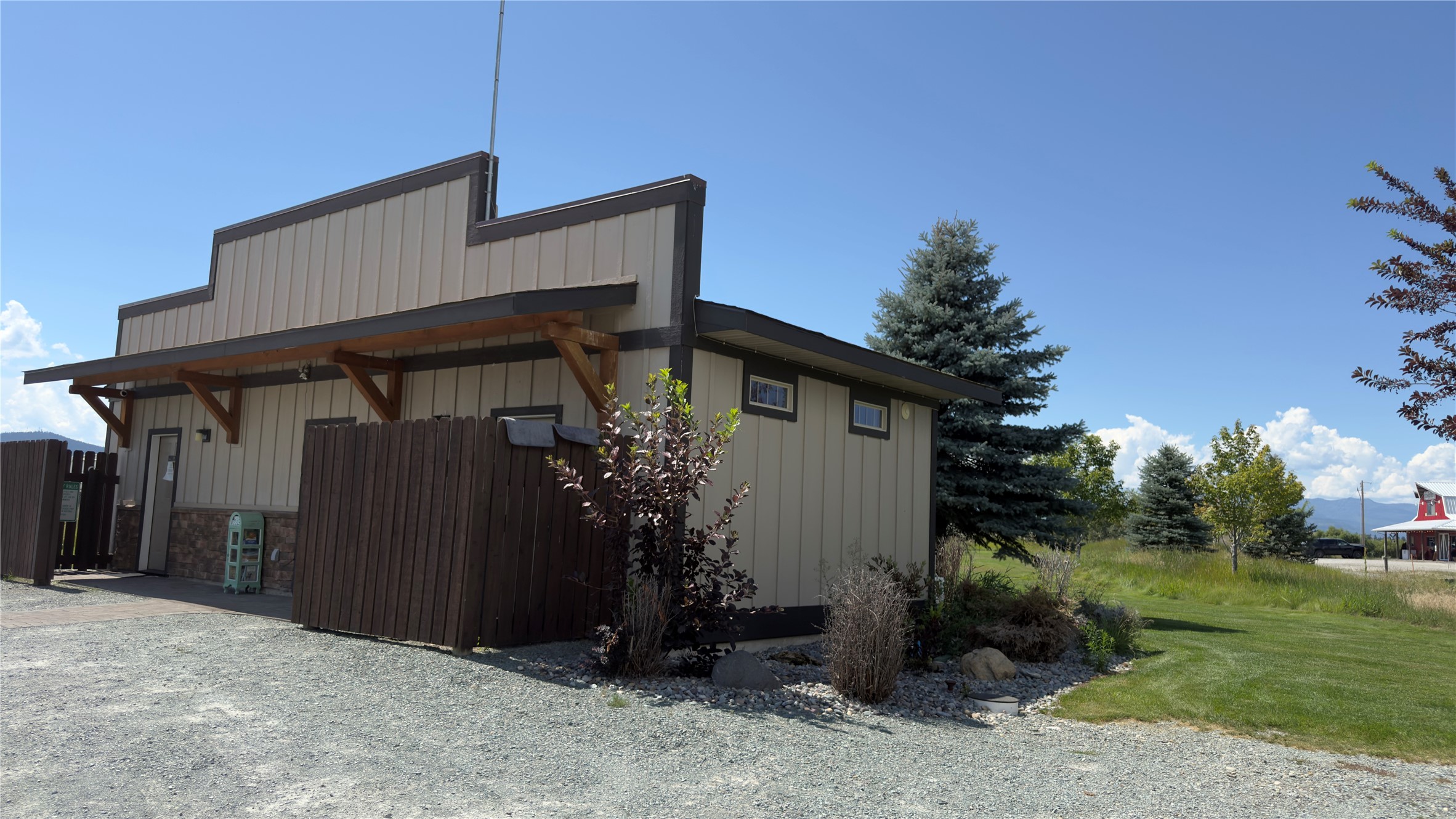 349 Kingfisher Loop