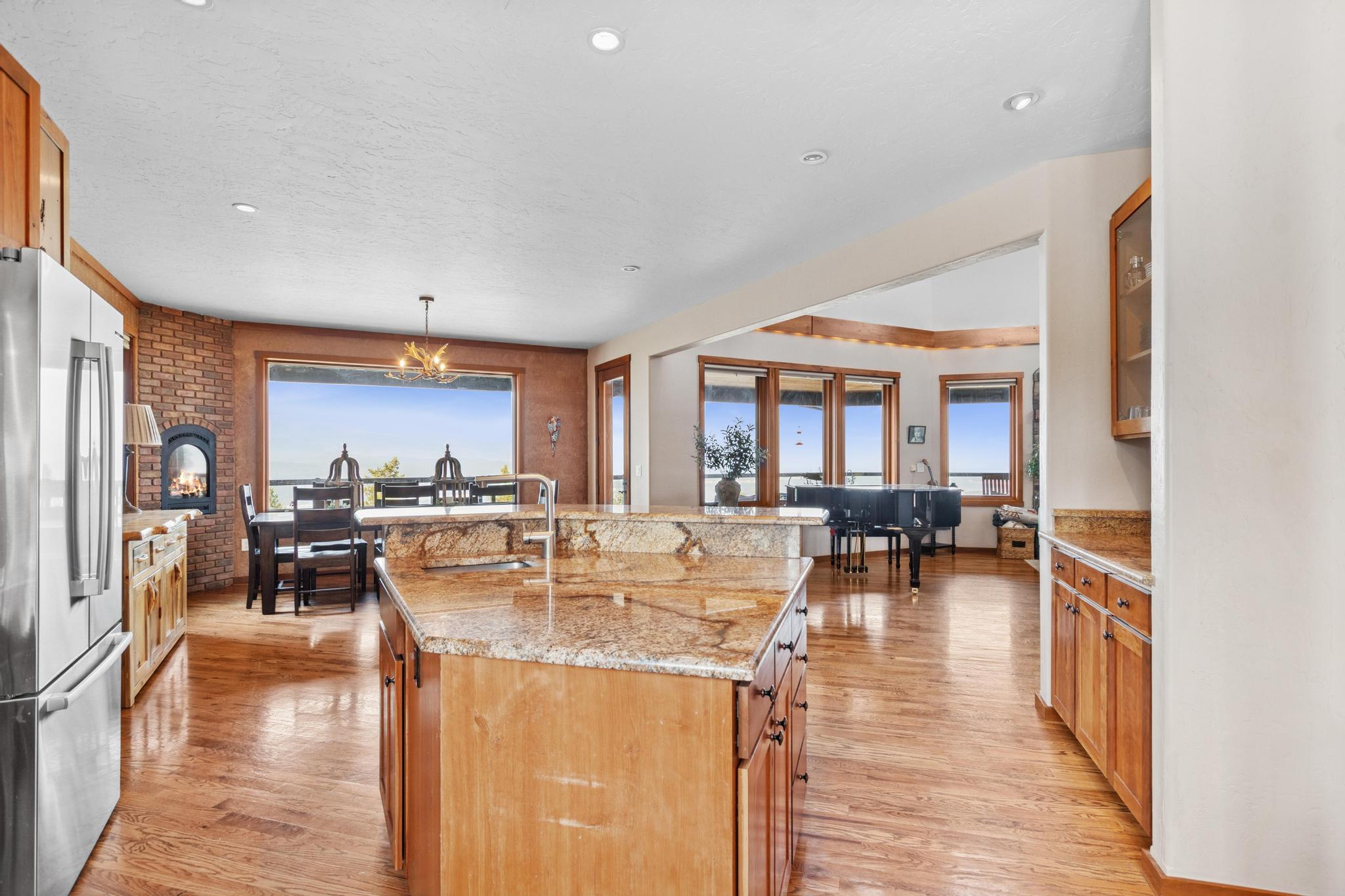 1284 Paradise Ridge Road