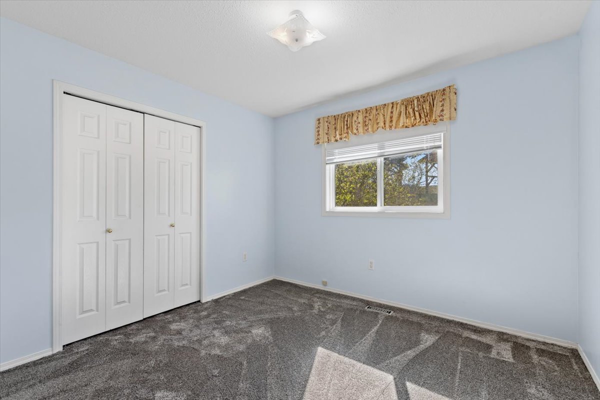 112 6th Avenue E