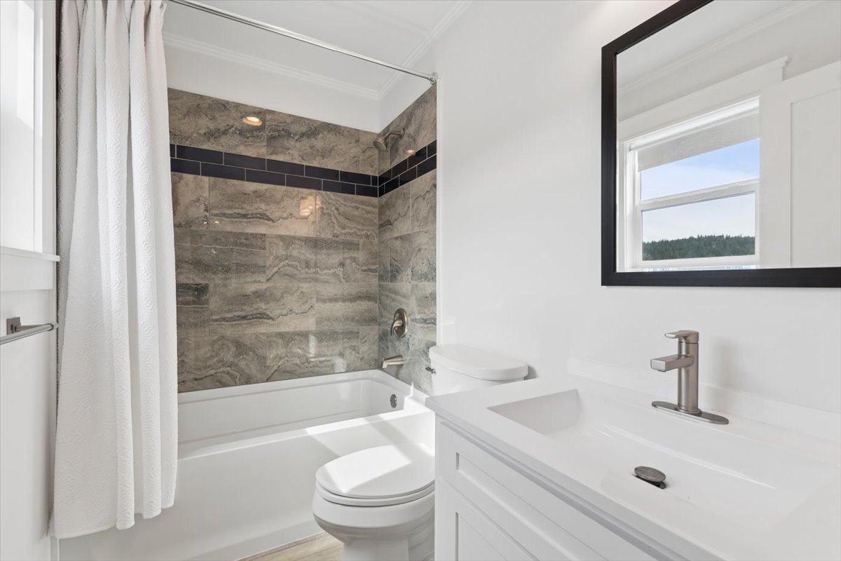 270 Eagles Nest Drive