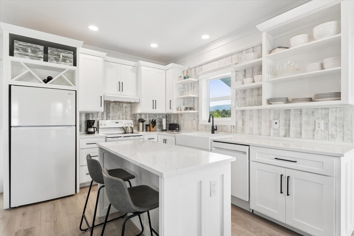 270 Eagles Nest Drive