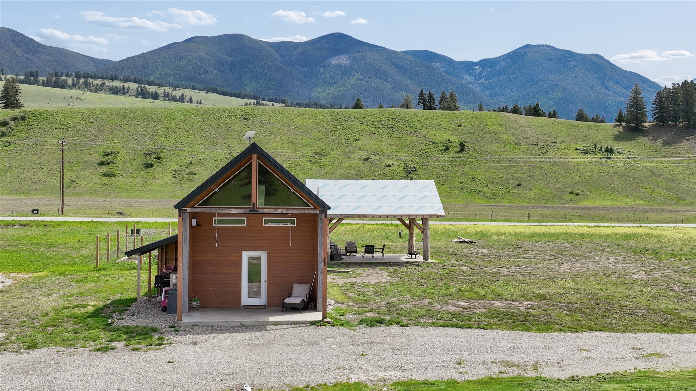 40 Moraine Drive N