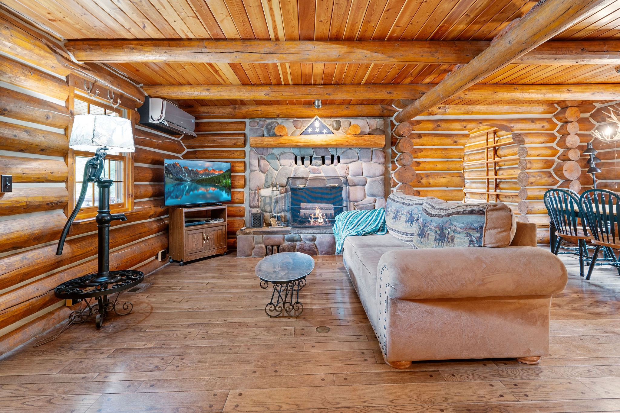 390 Crosscut Road