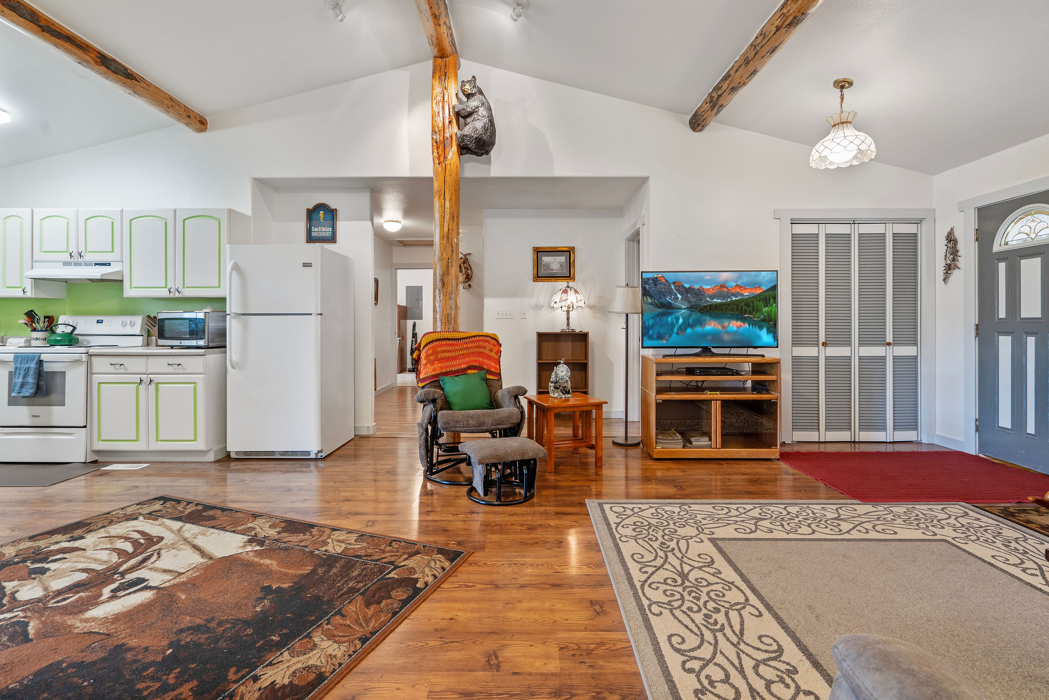 390 Crosscut Road