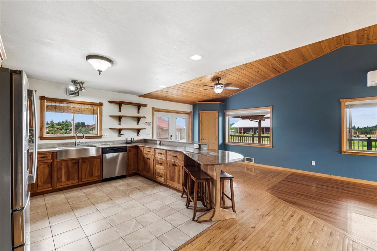 1245 Airport Road