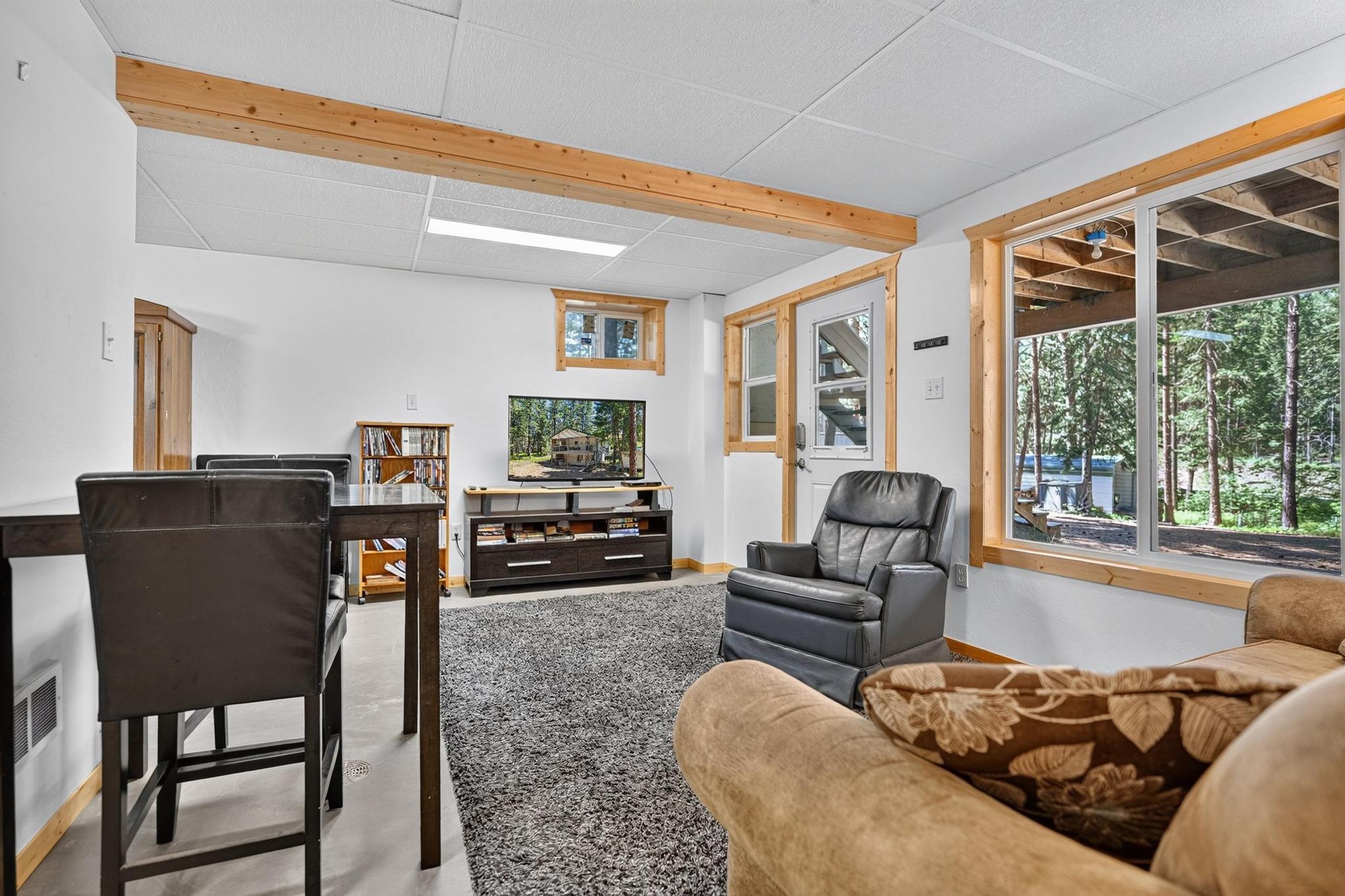 100 Pine Bay Drive