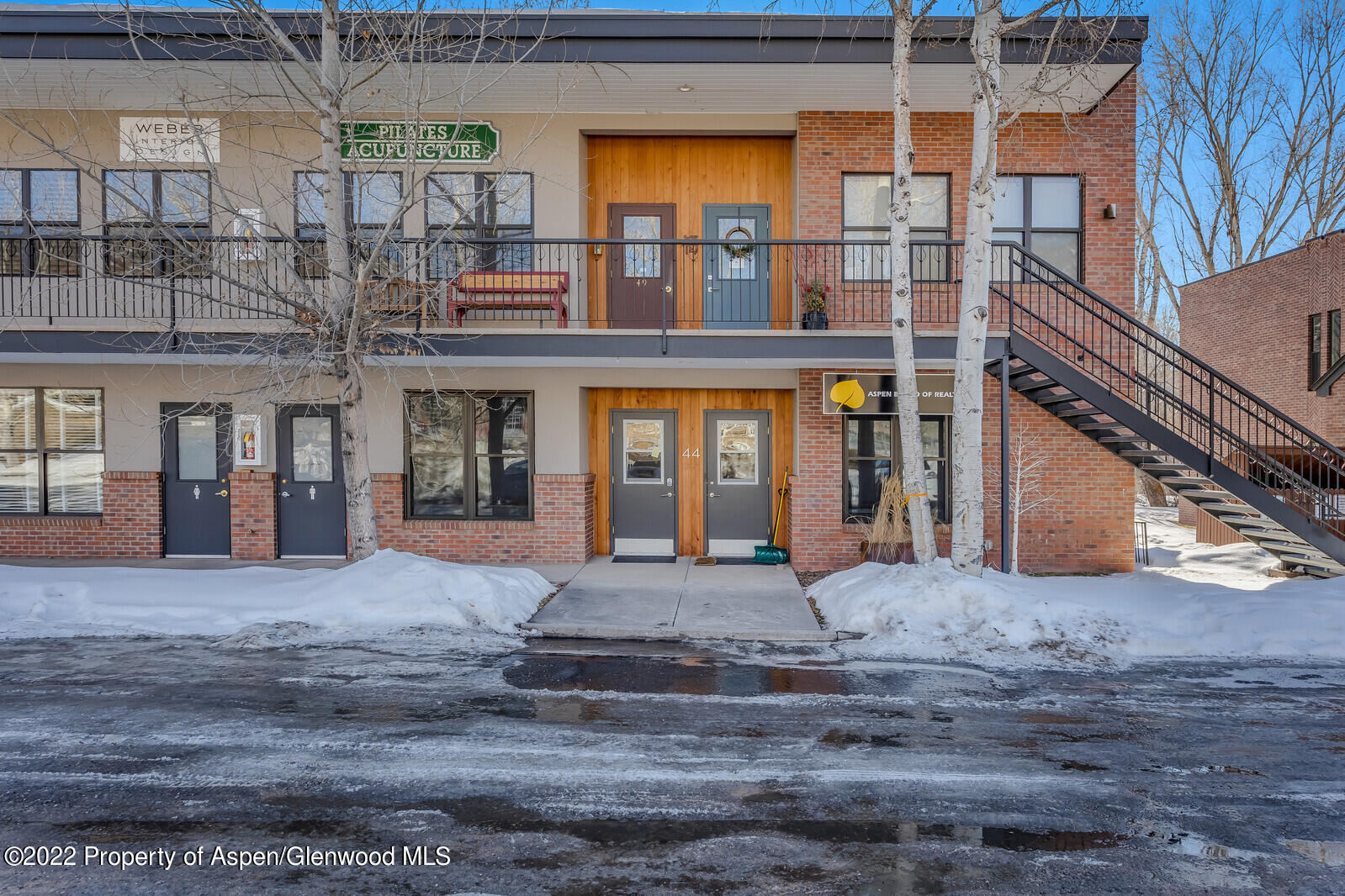 23400 Two Rivers Road