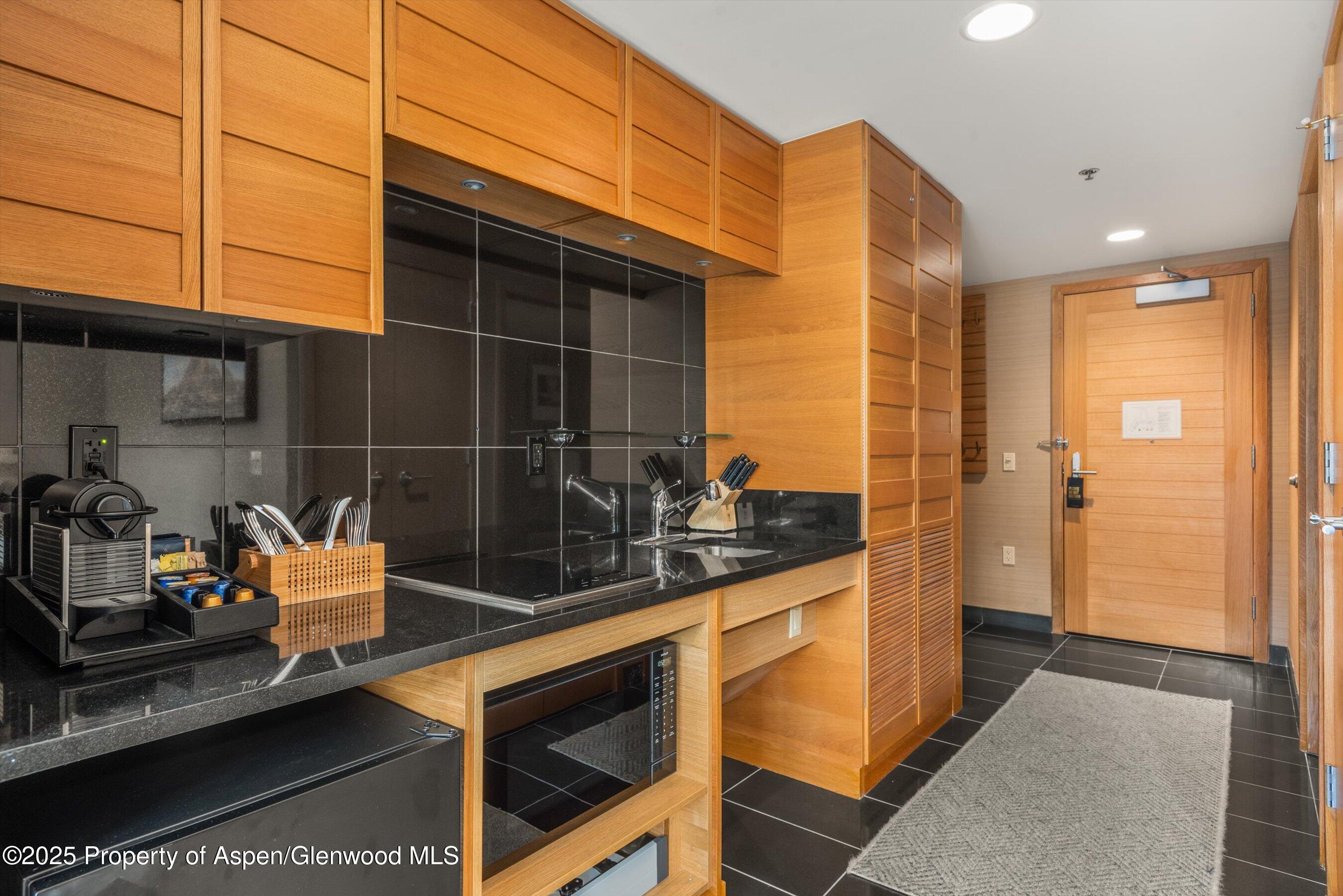 130 Wood Road, 803