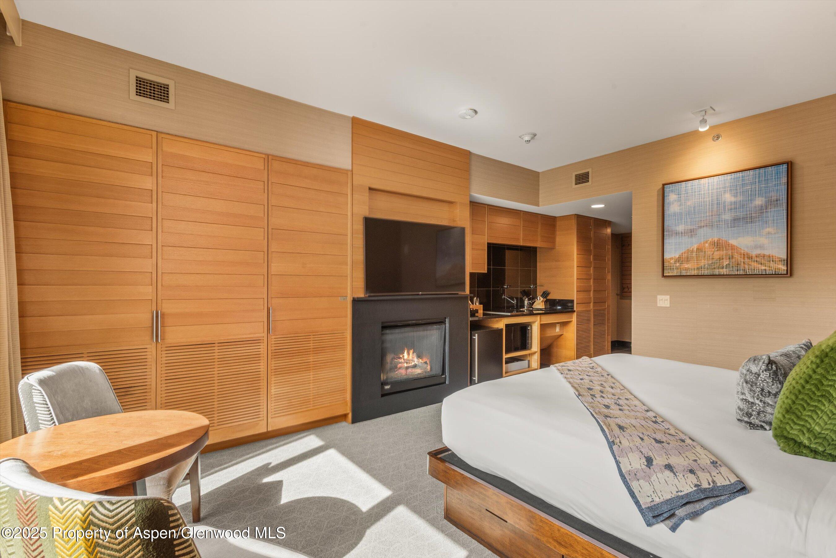 130 Wood Road, 803