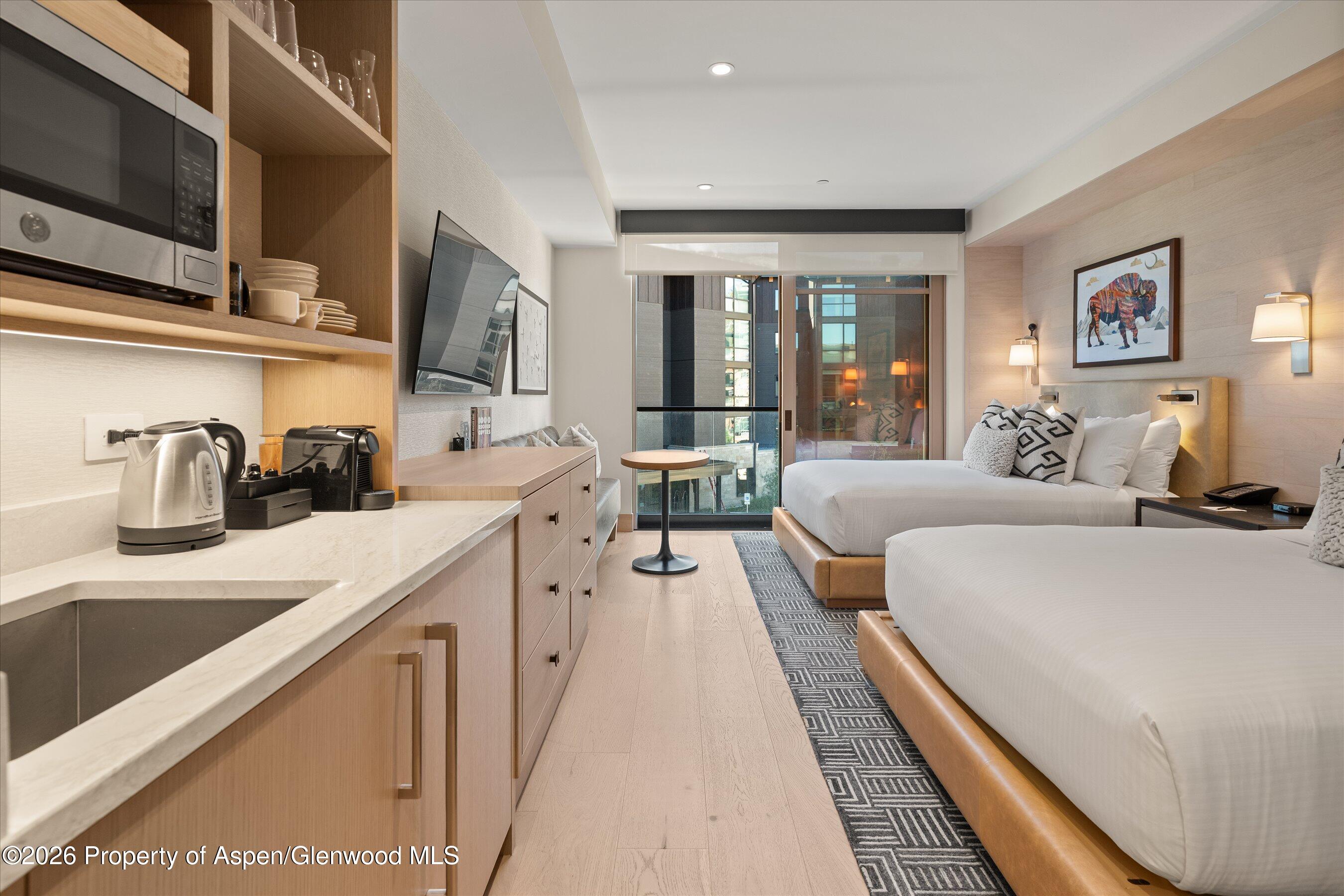 130 Wood Road 553+555