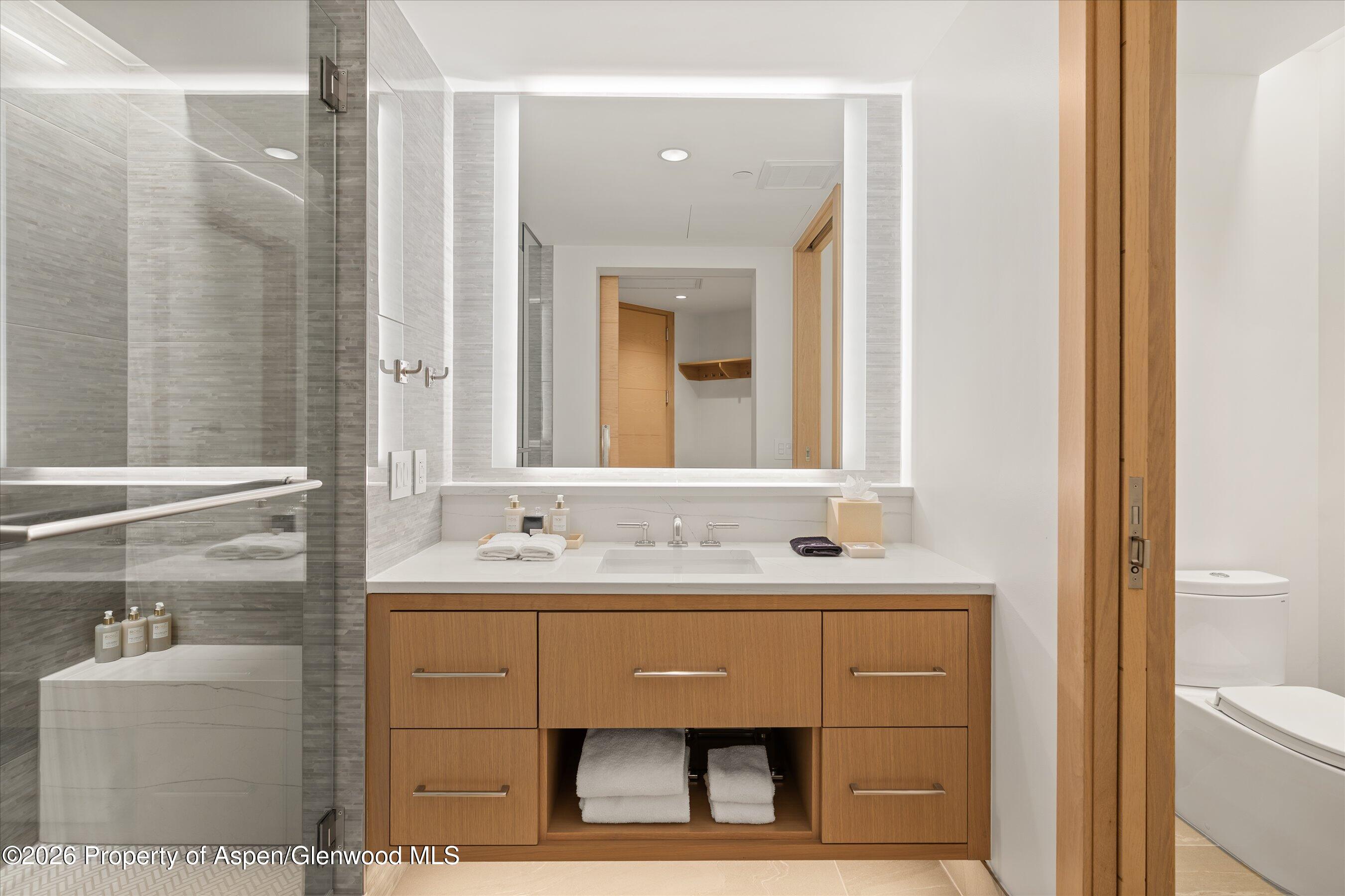 130 Wood Road 553+555