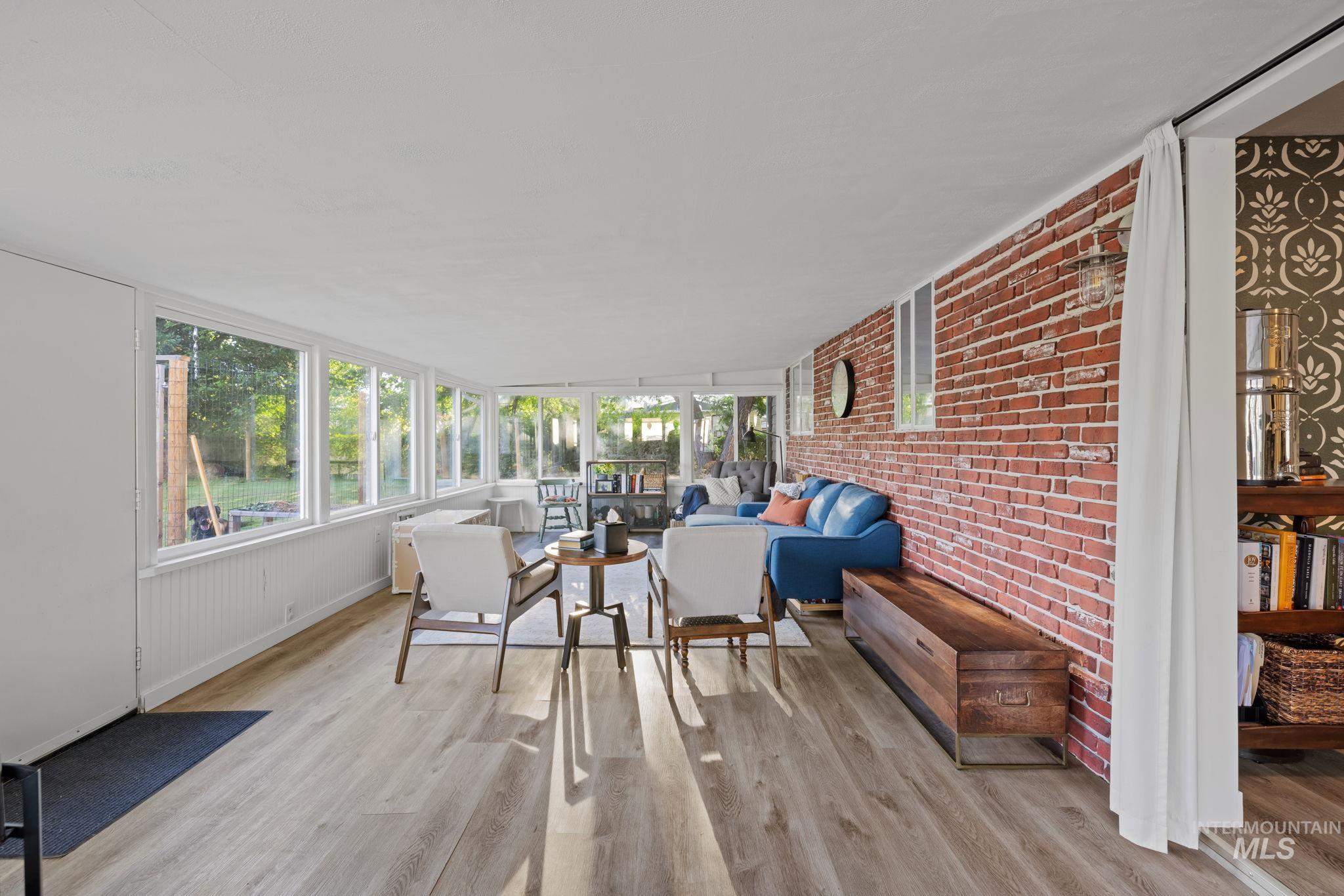 1619 E Nevada Ave