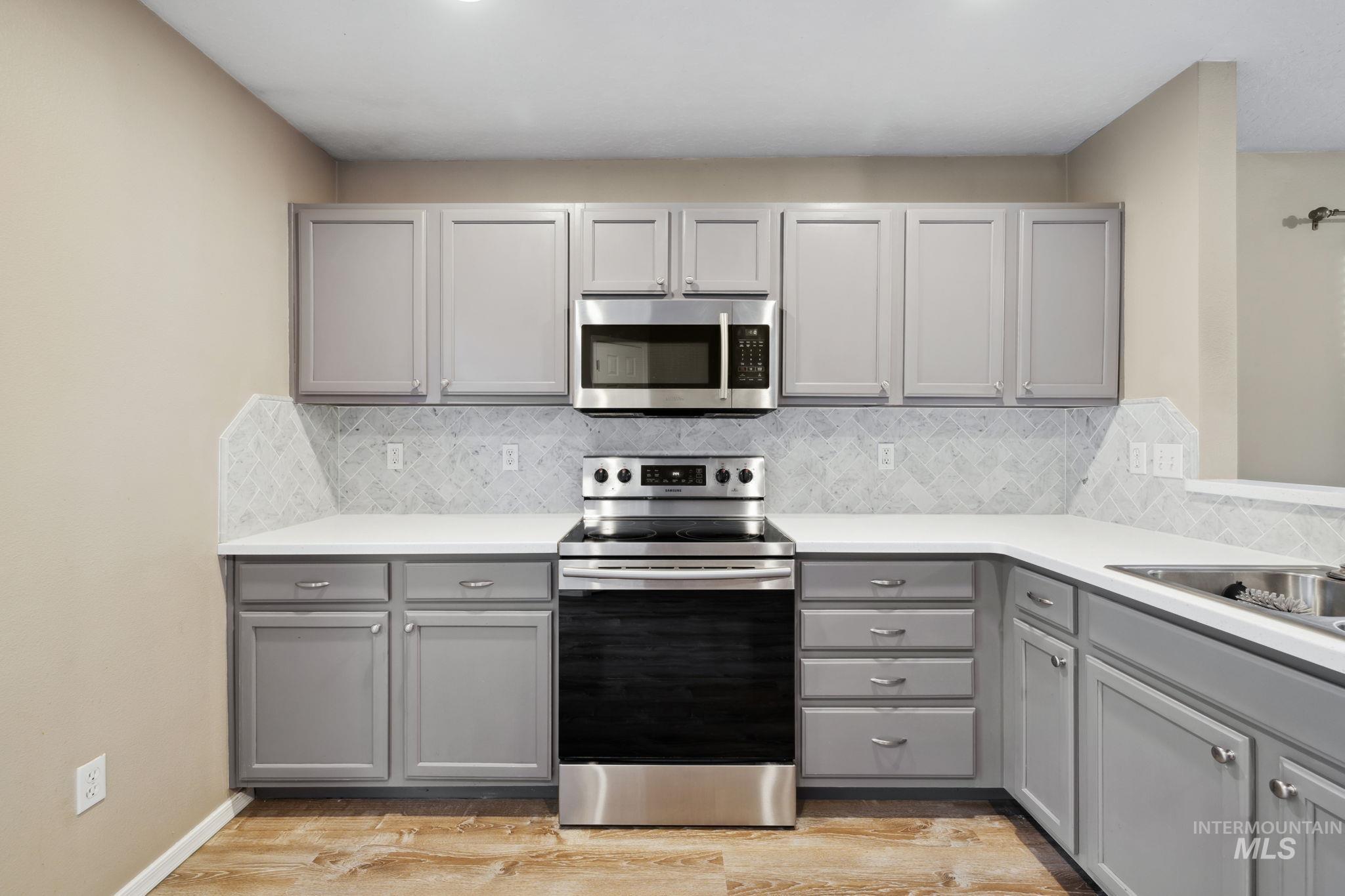 9570 W Shelborne