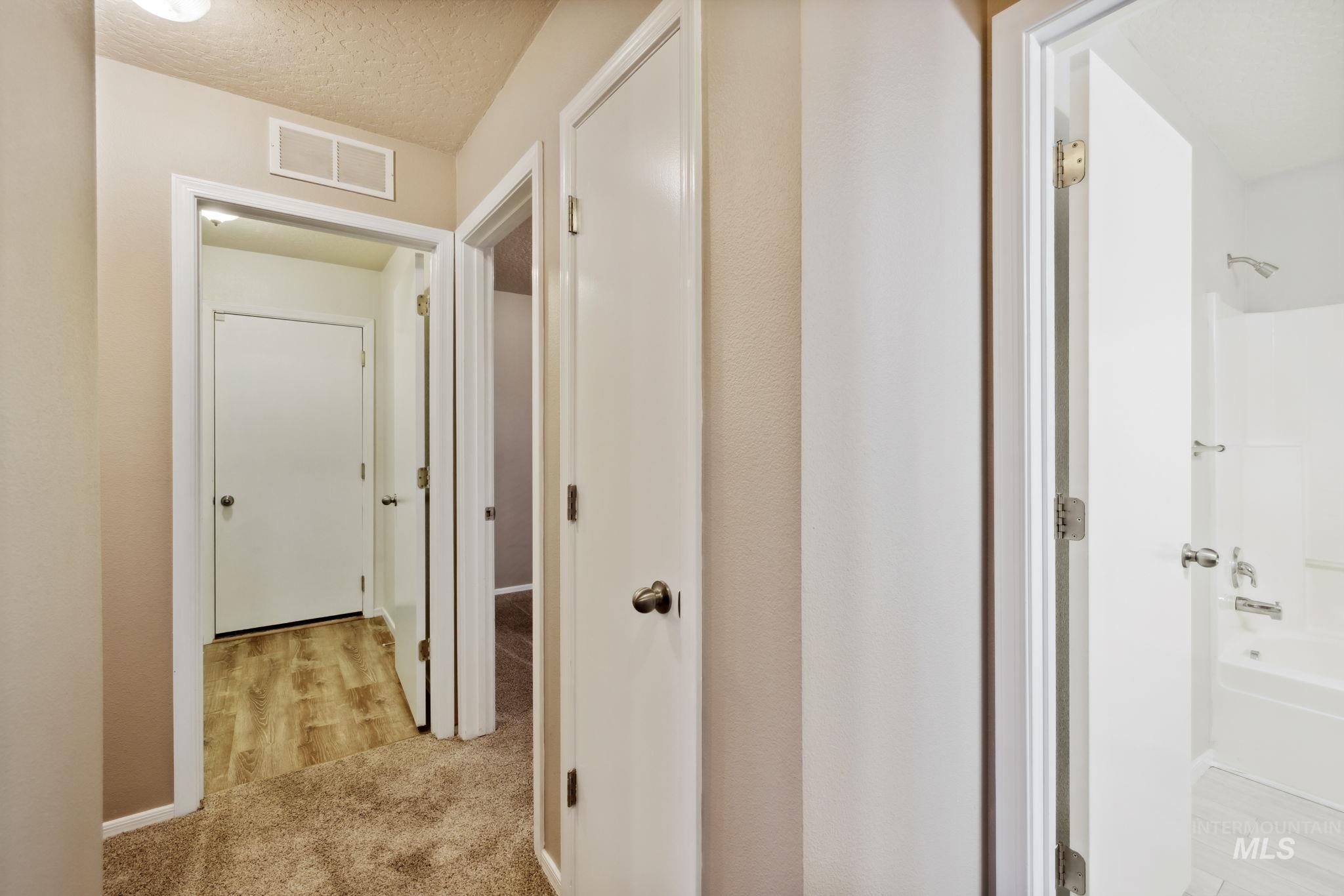 9570 W Shelborne