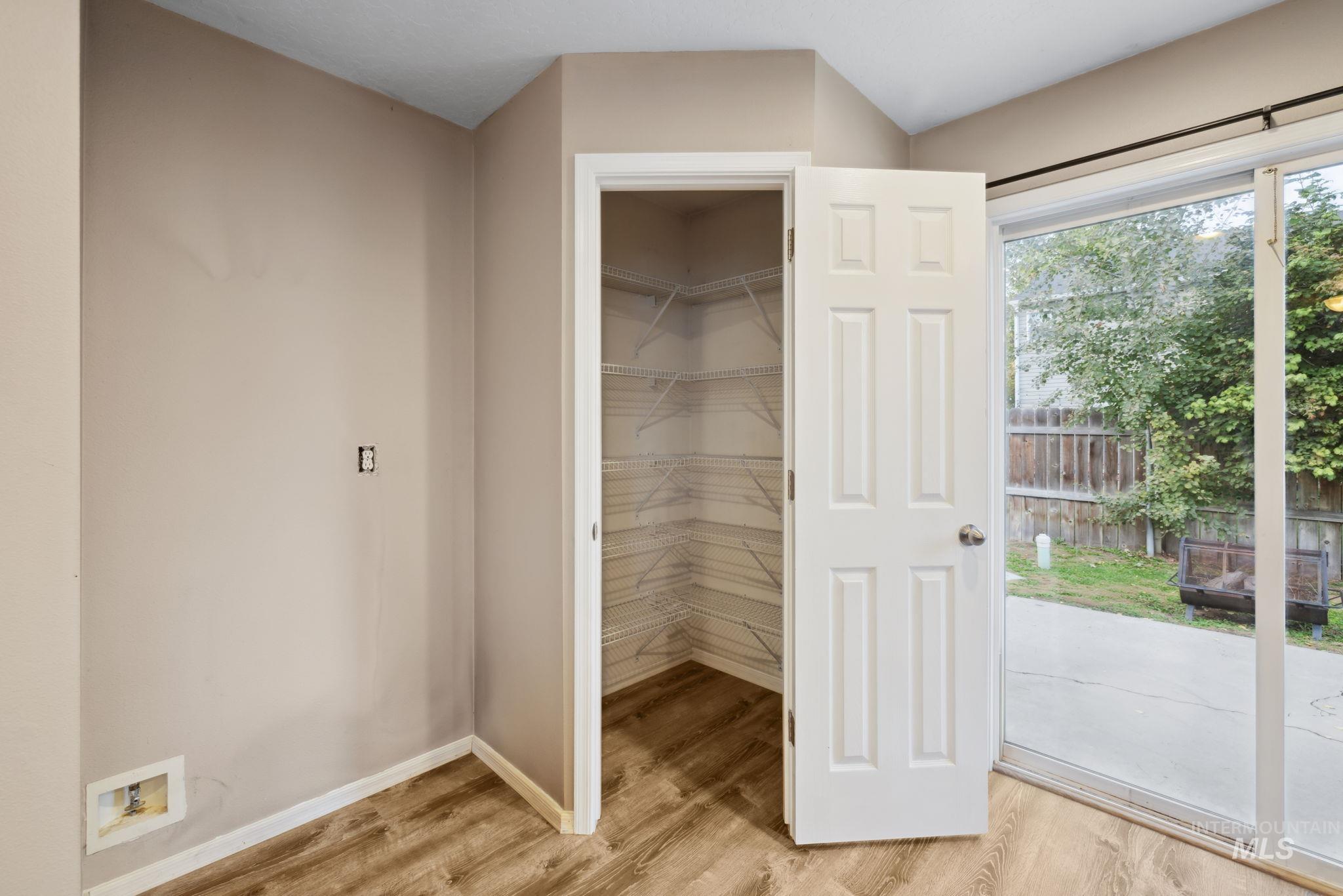 9570 W Shelborne