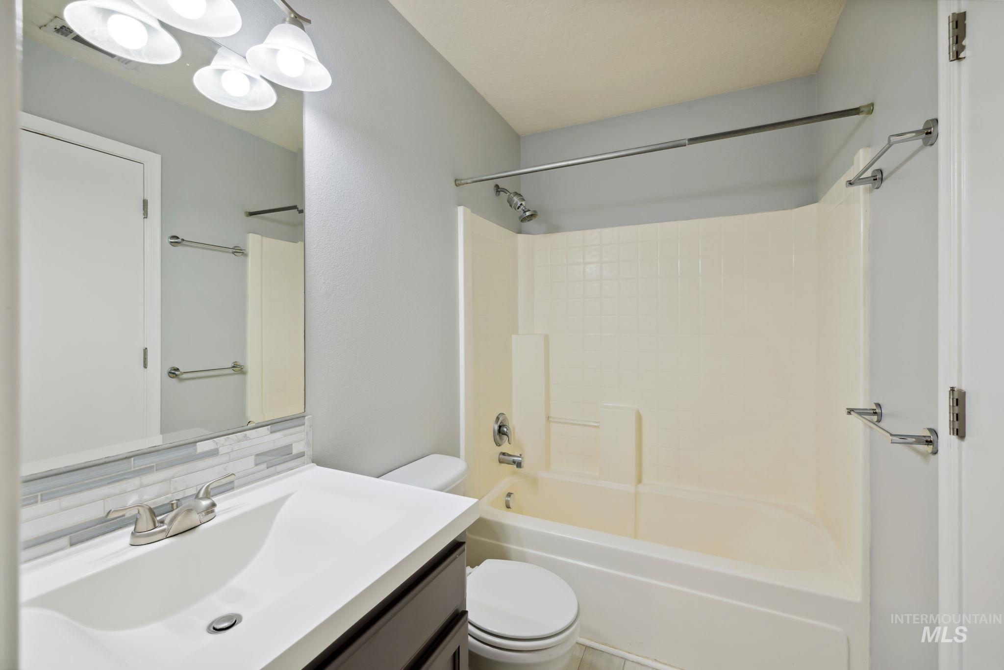 9570 W Shelborne