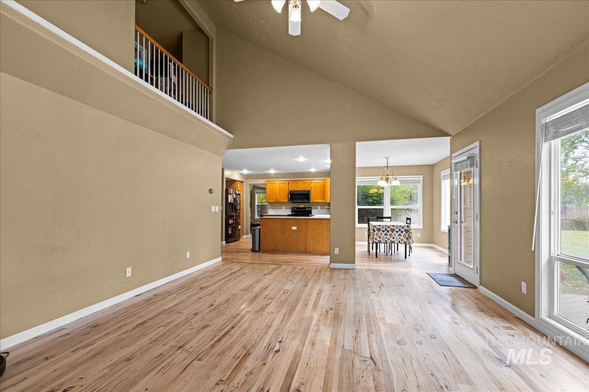 3887 W Big Creek Ct