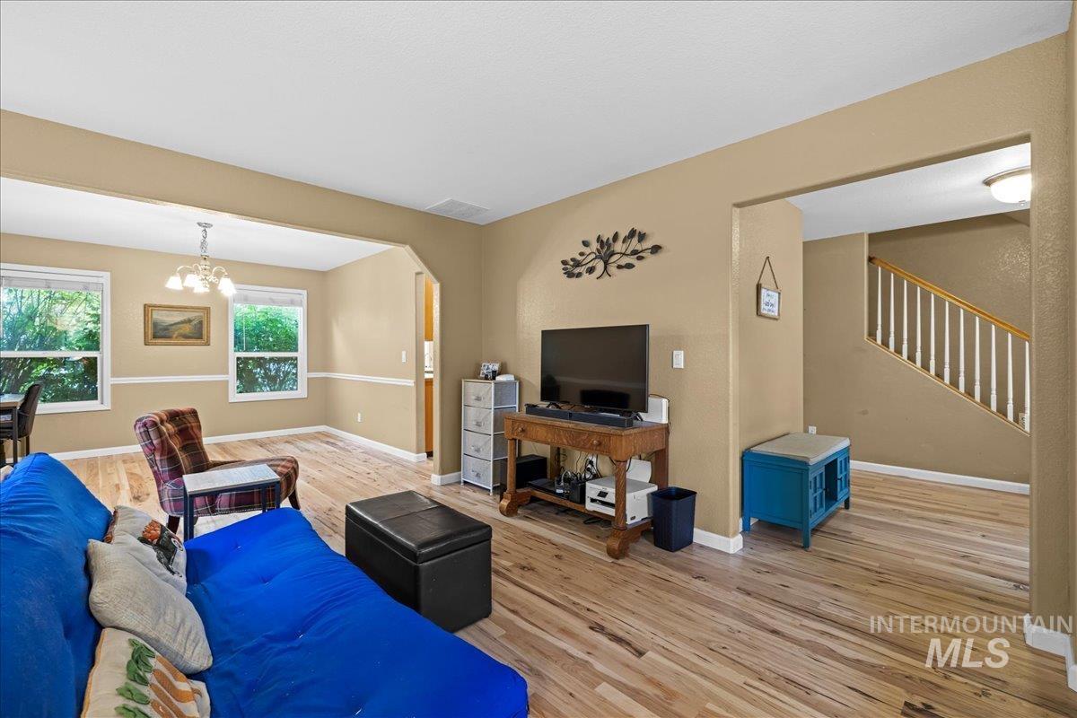 3887 W Big Creek Ct