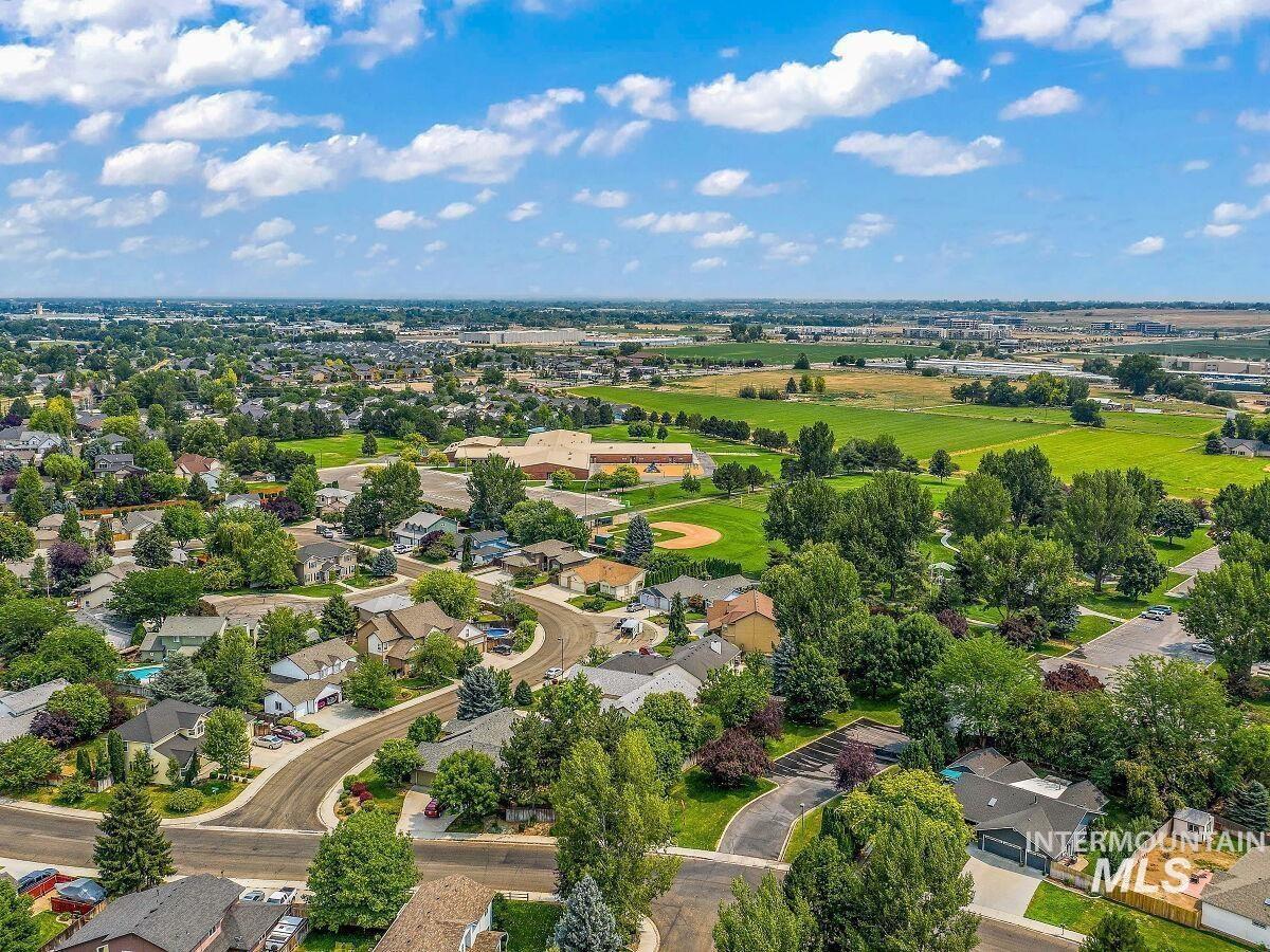 3887 W Big Creek Ct