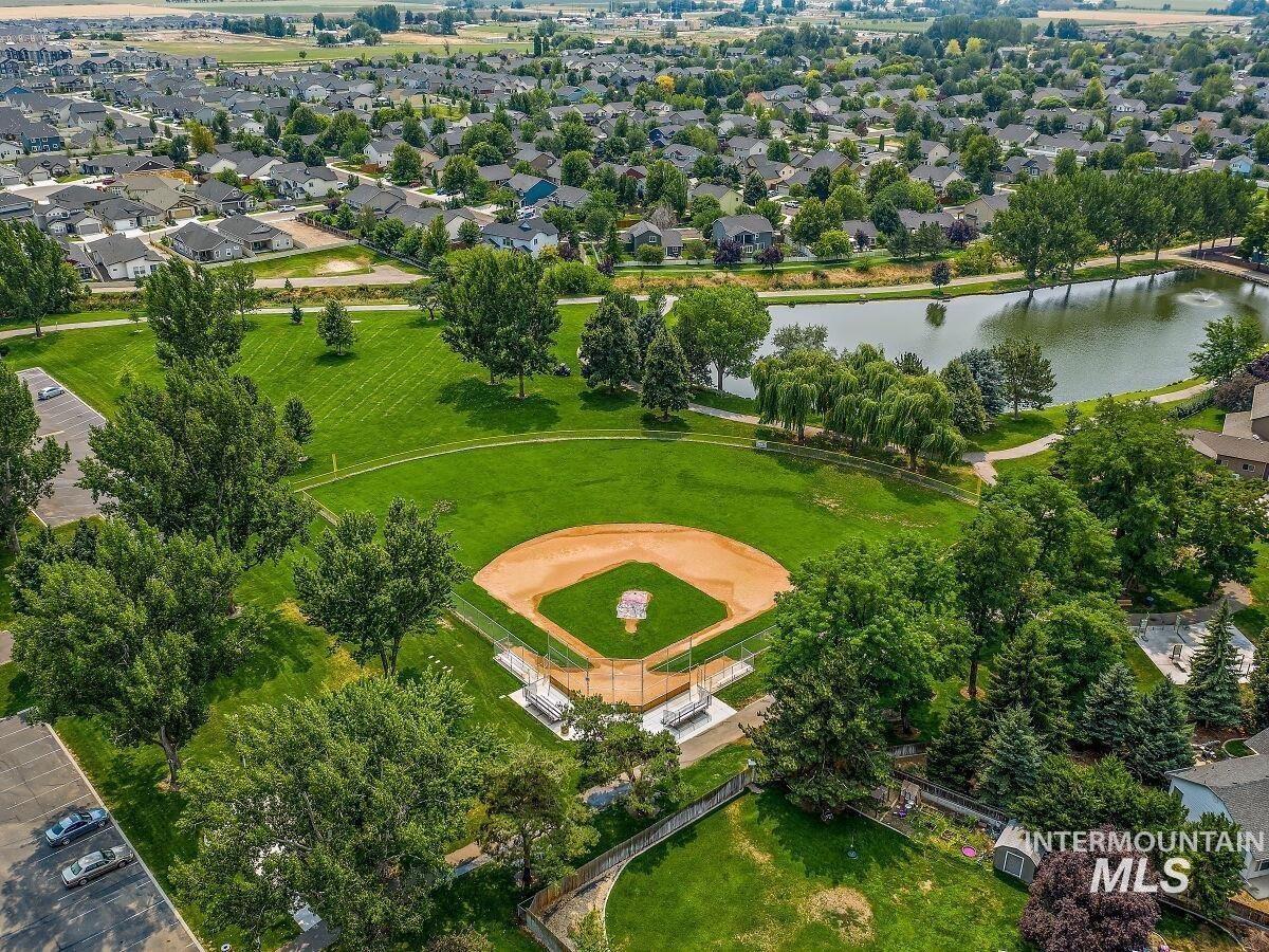 3887 W Big Creek Ct