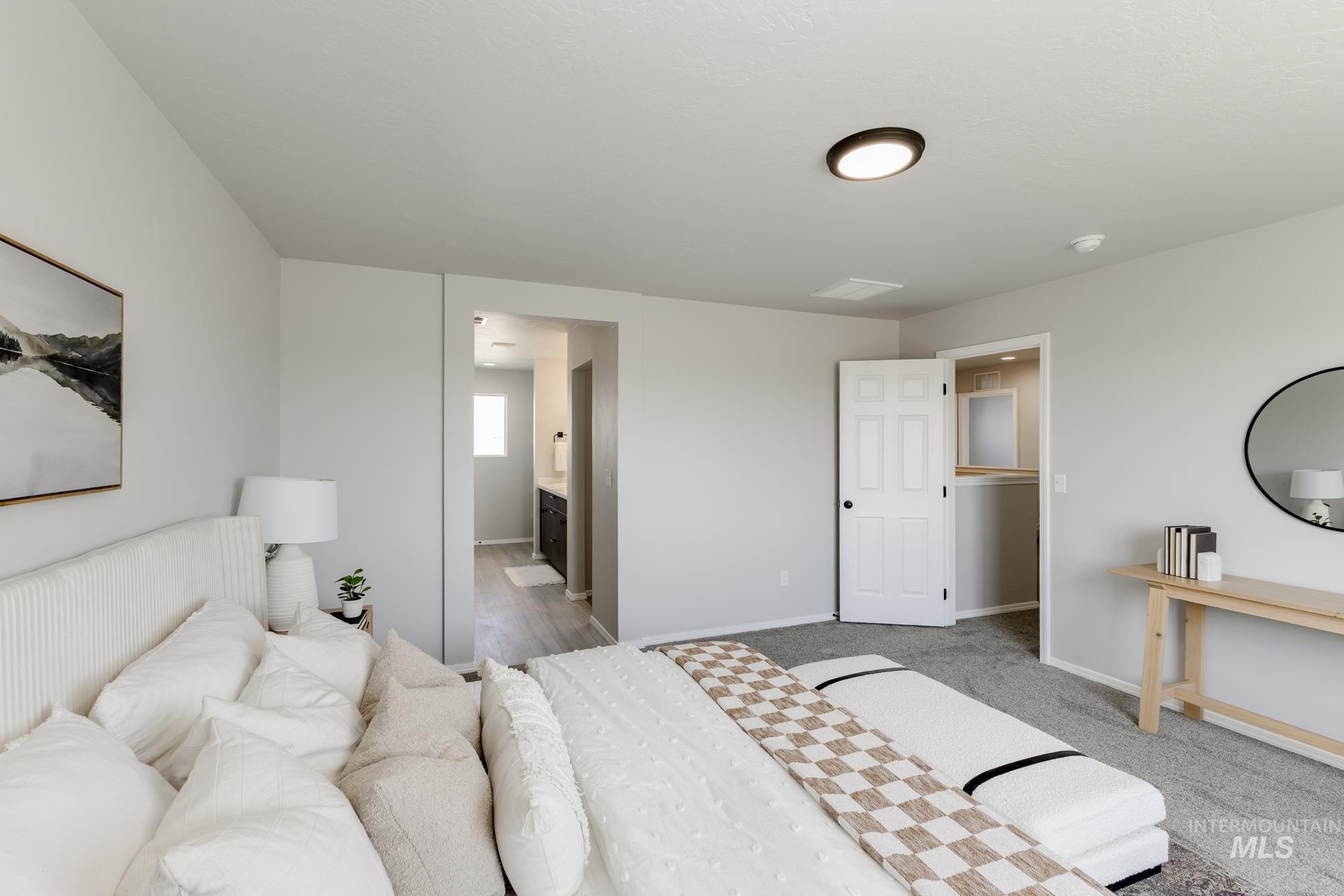 2810 N Arroyo Vista Way