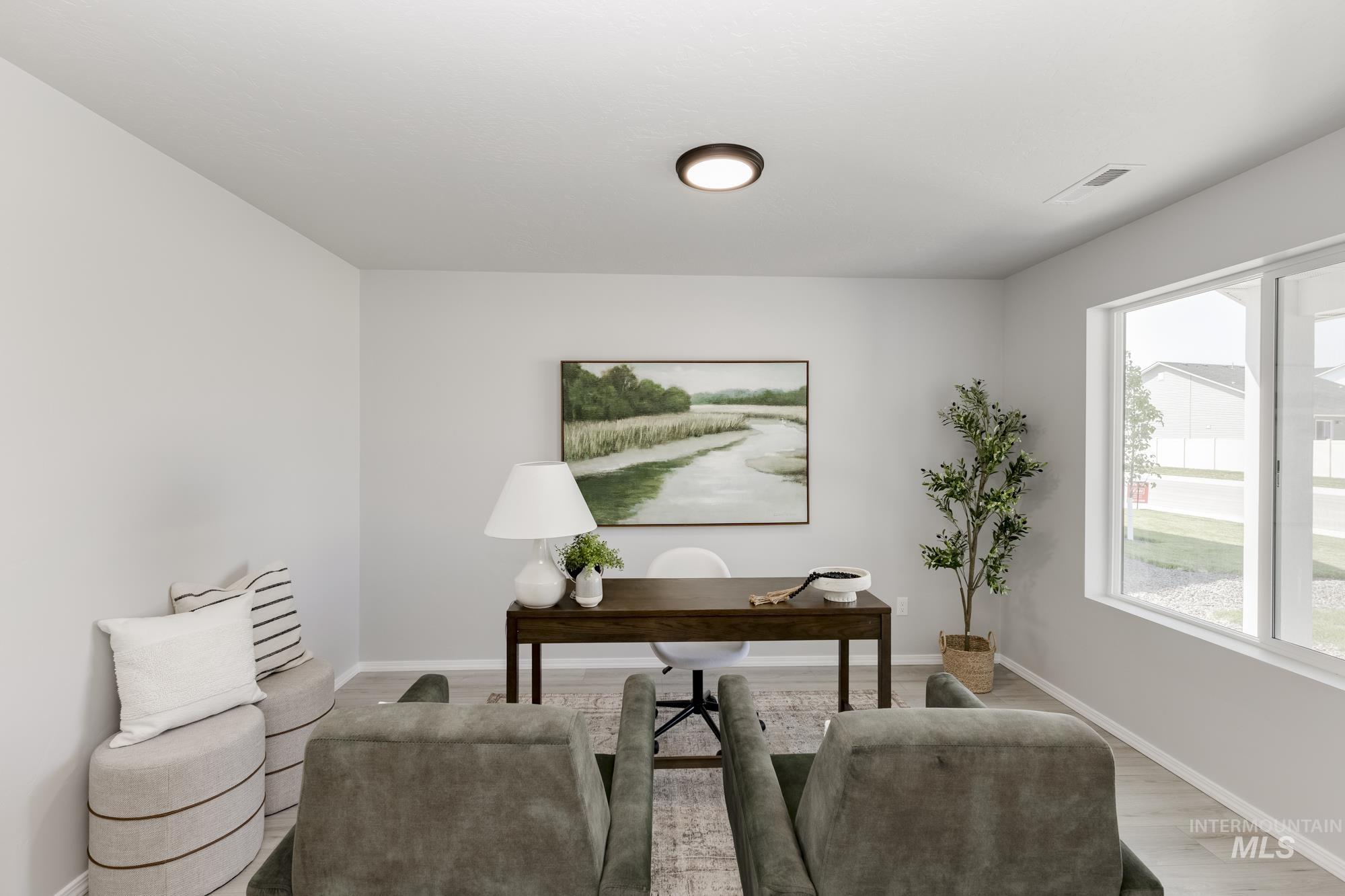 2810 N Arroyo Vista Way