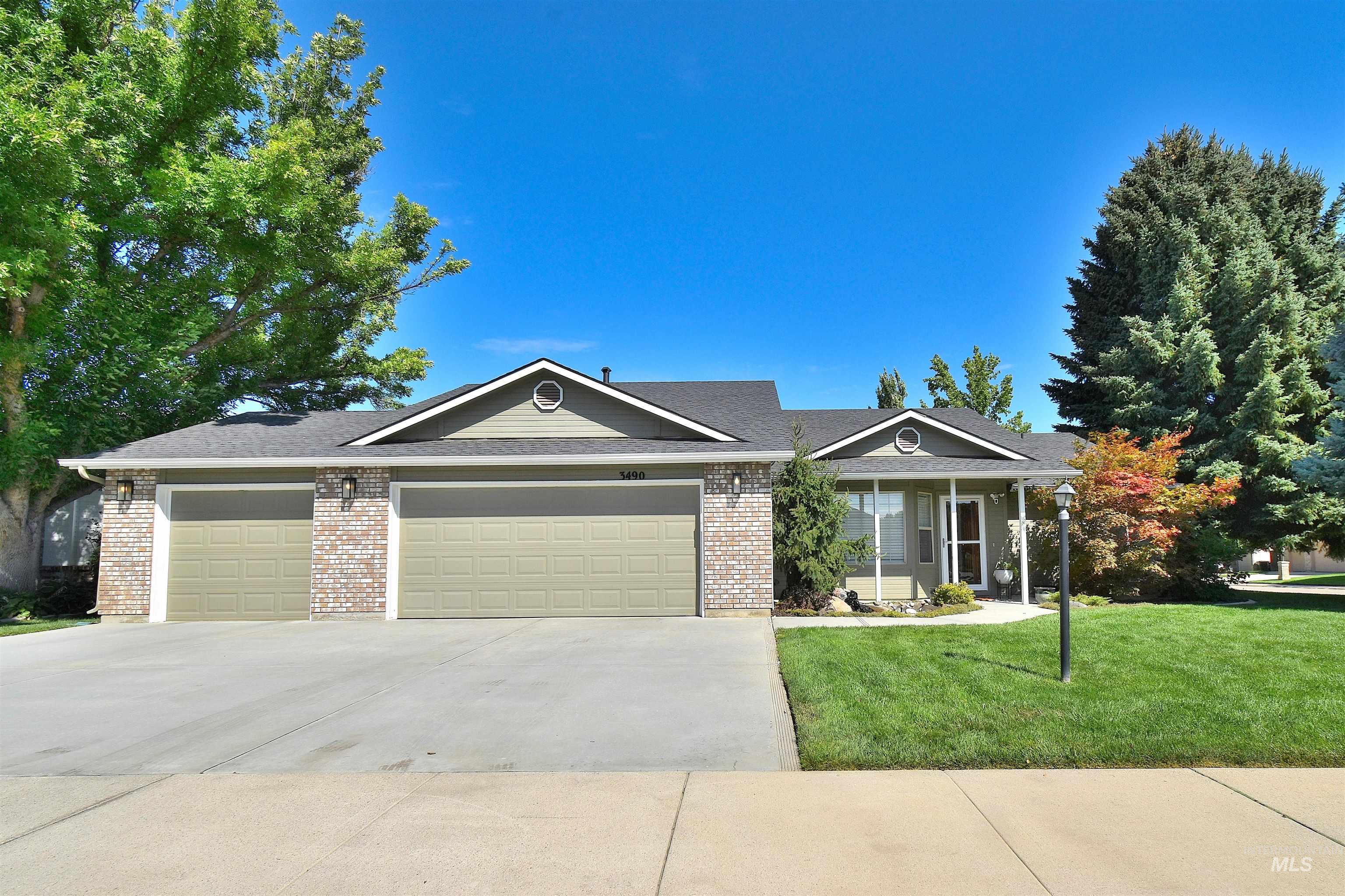 3490 W Tupelo Court