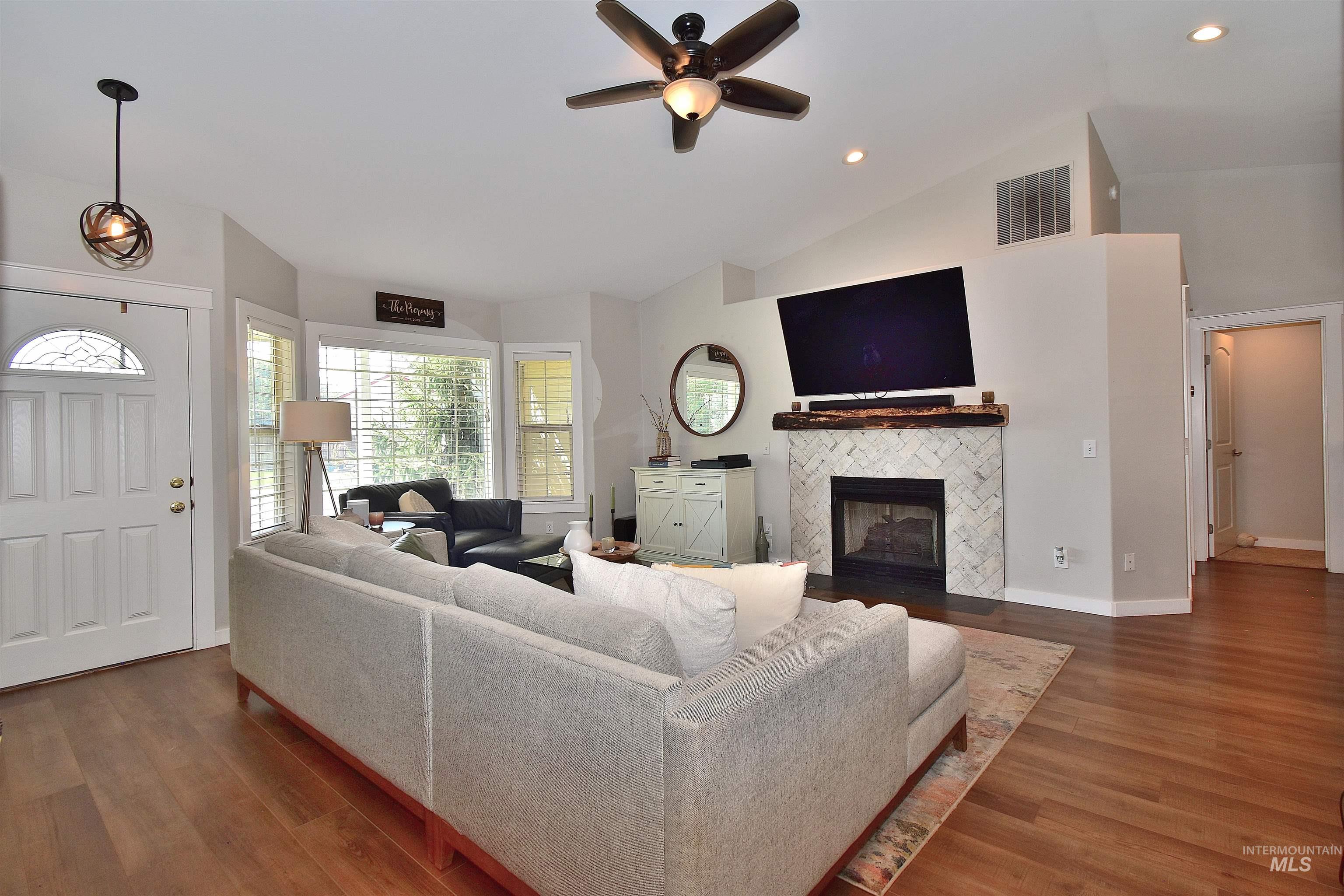 3490 W Tupelo Court