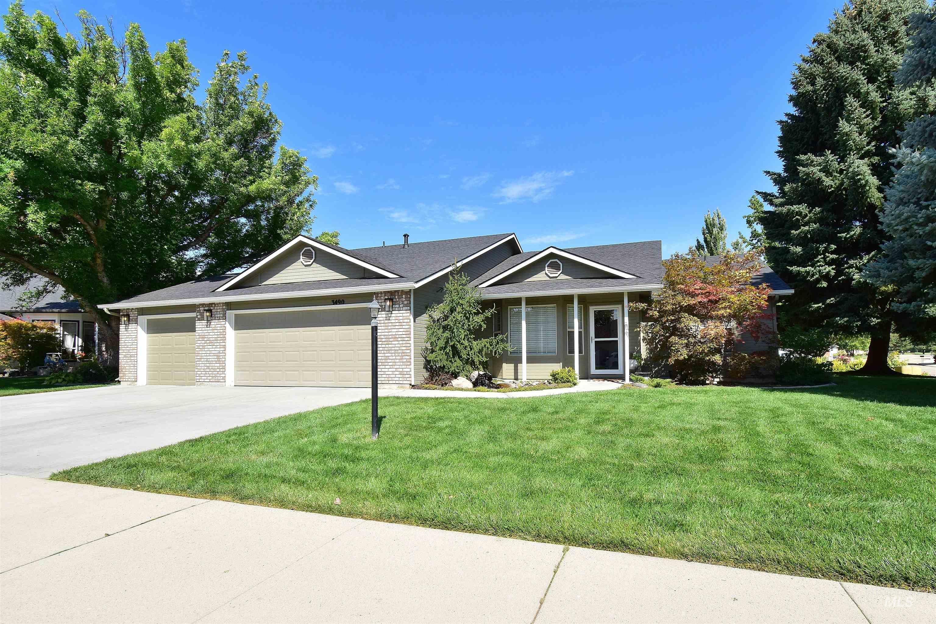 3490 W Tupelo Court