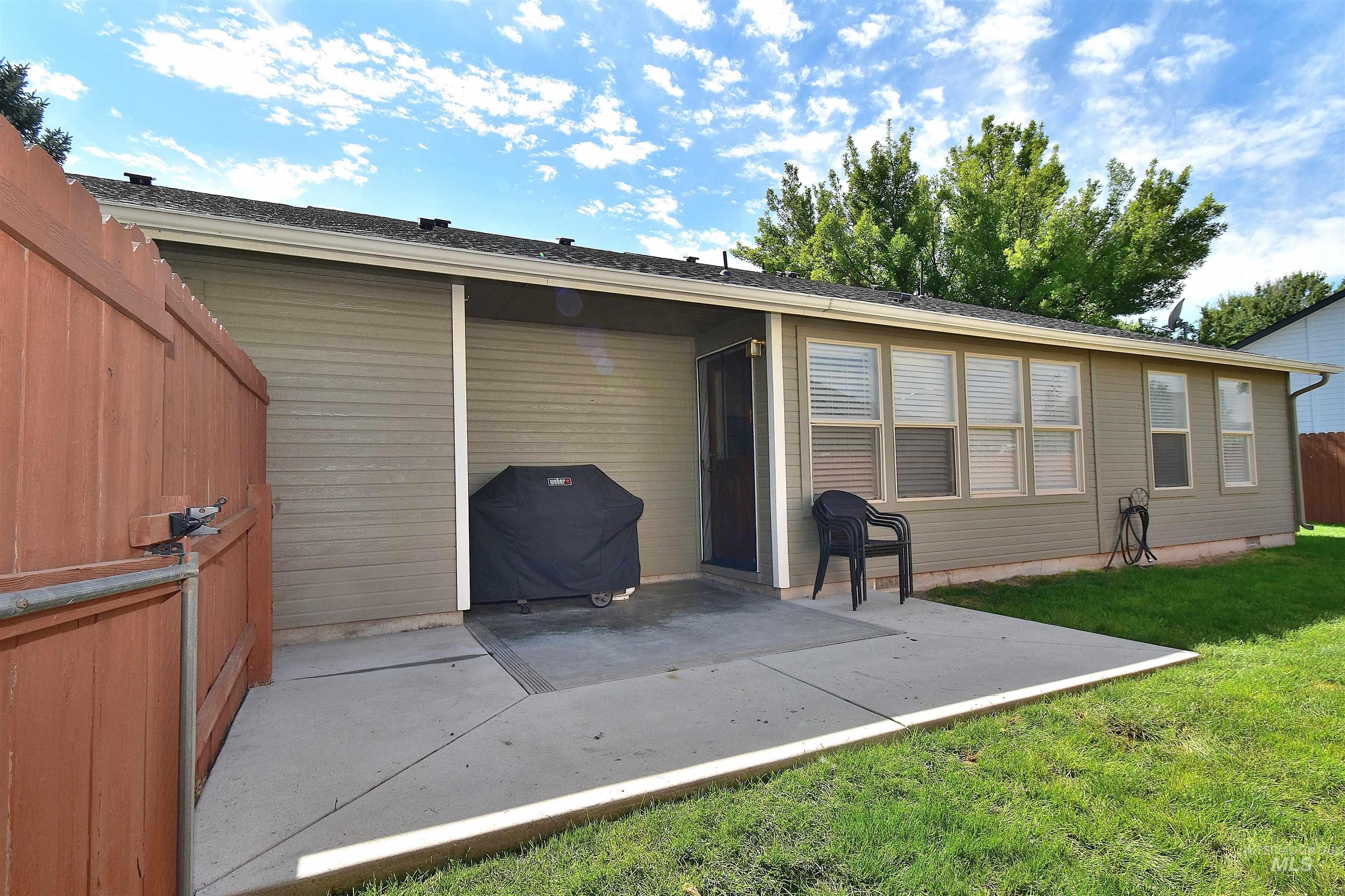3490 W Tupelo Court