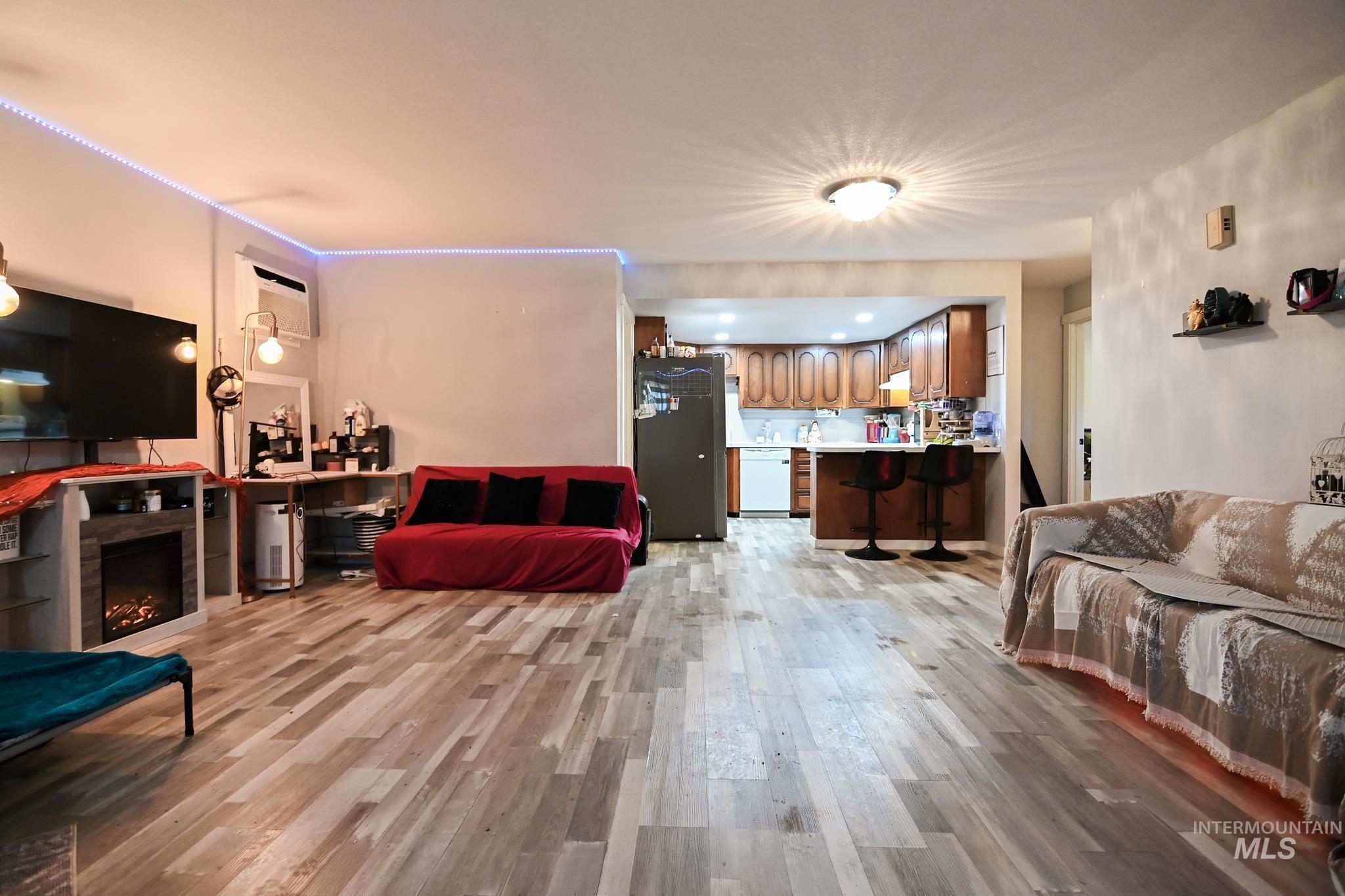 1711 1st Street S Unit: 3