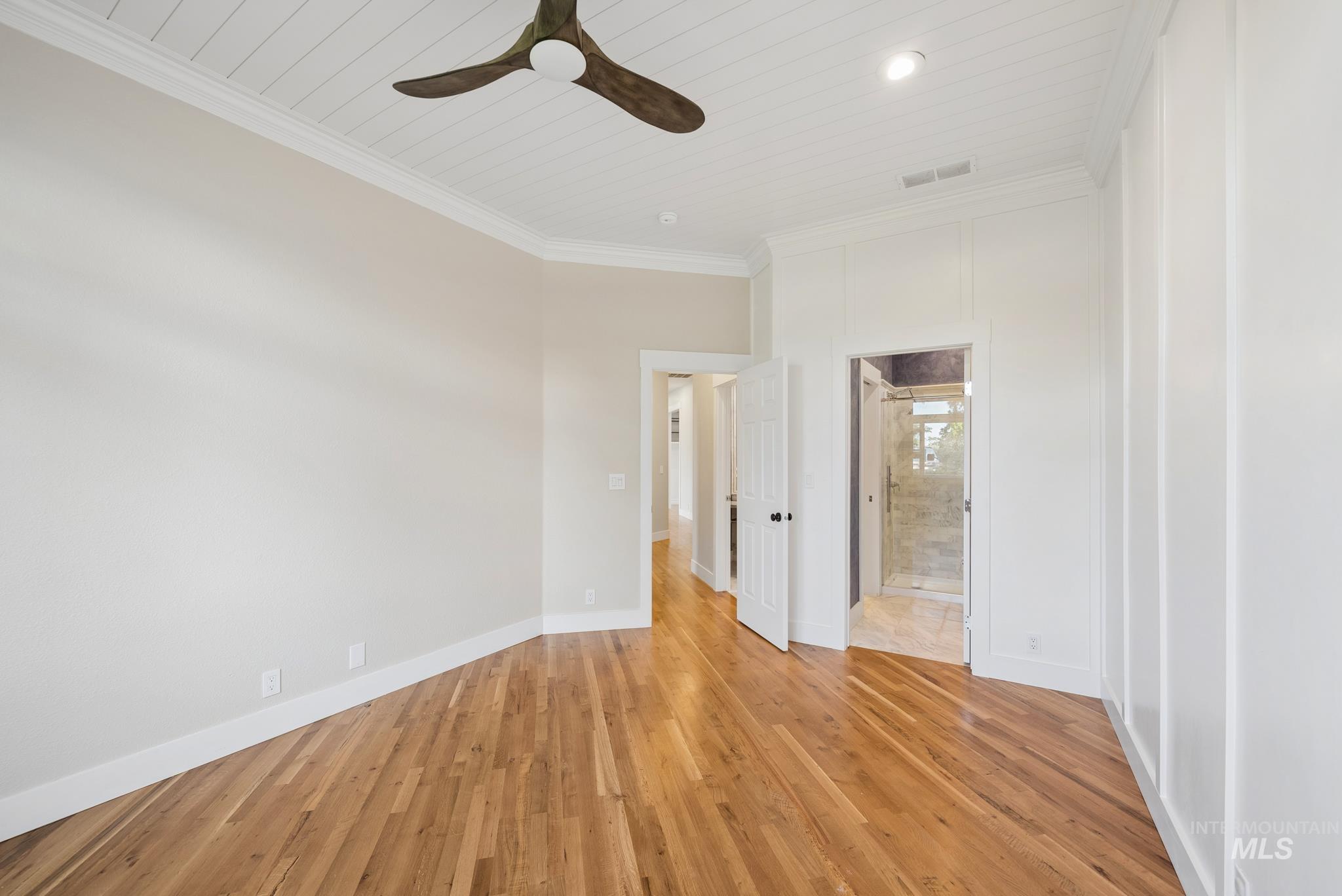 2050 S Artesian Rd