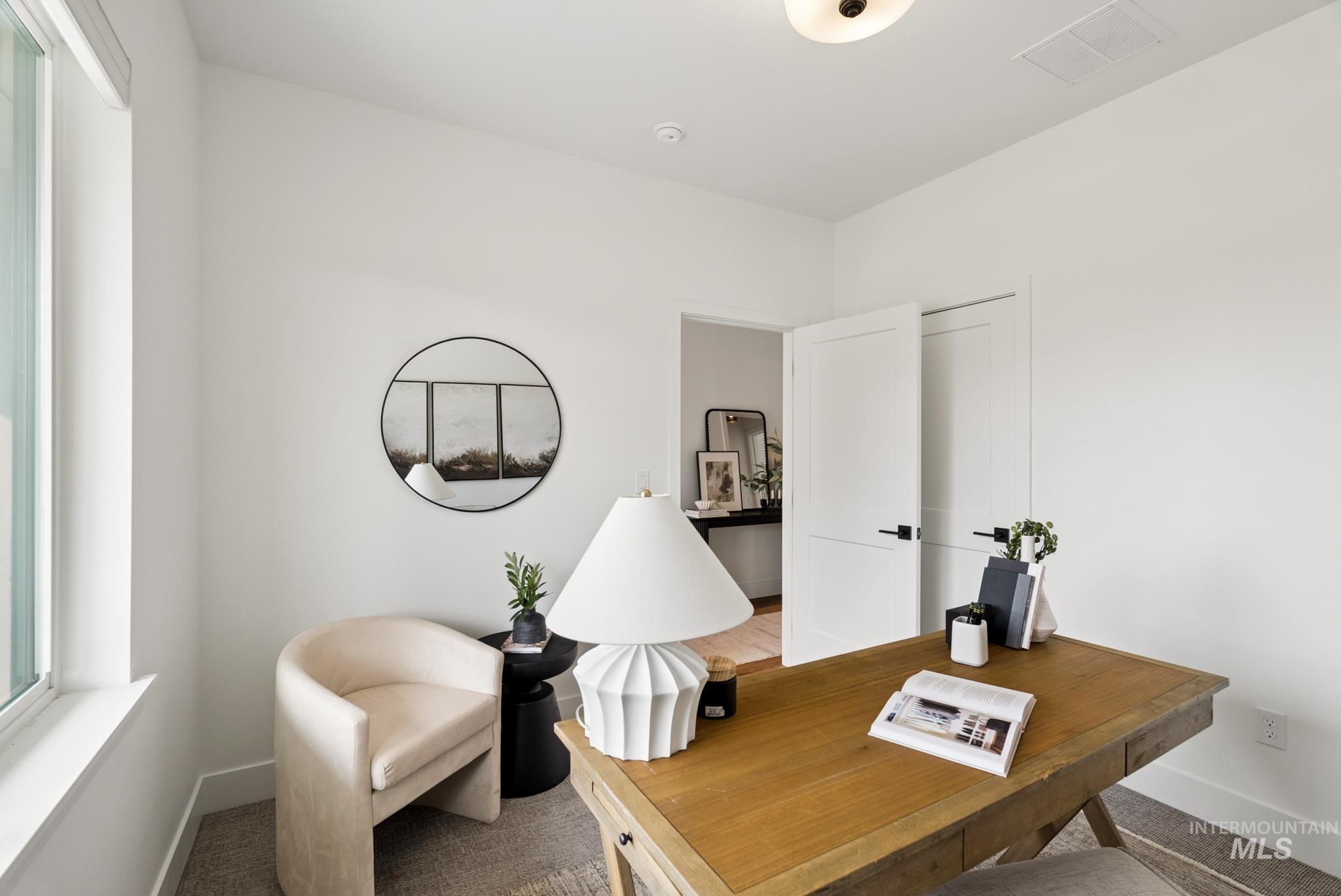 3119 N Lapis