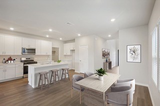 1037 Lakehaven Trail