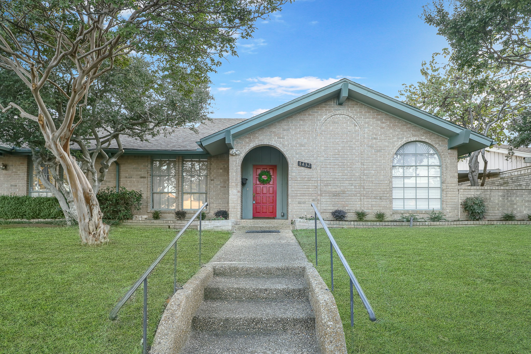 7432 Woodthrush Drive