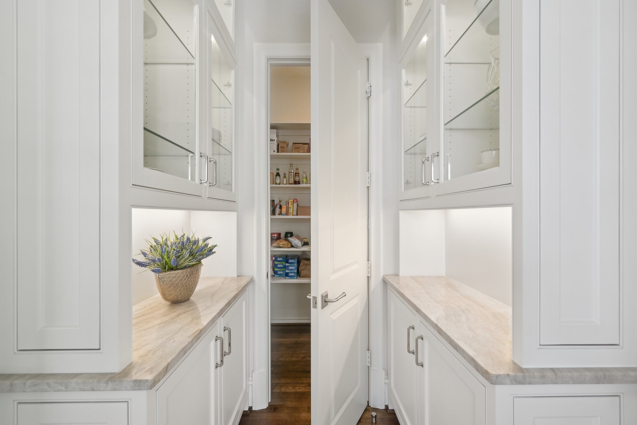4328 Shenandoah Street