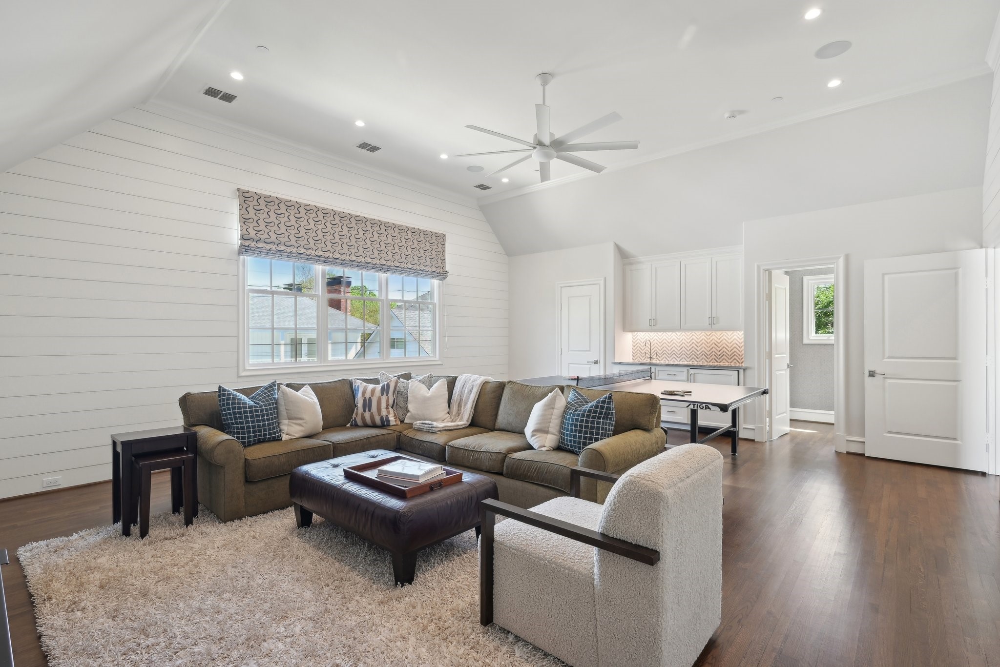 4328 Shenandoah Street
