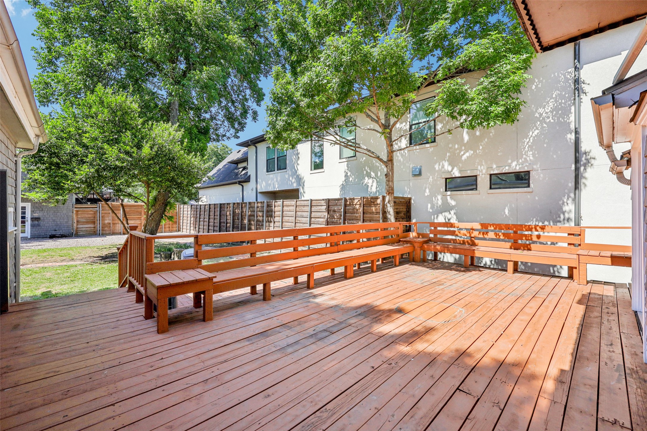 2829 Lovers Lane